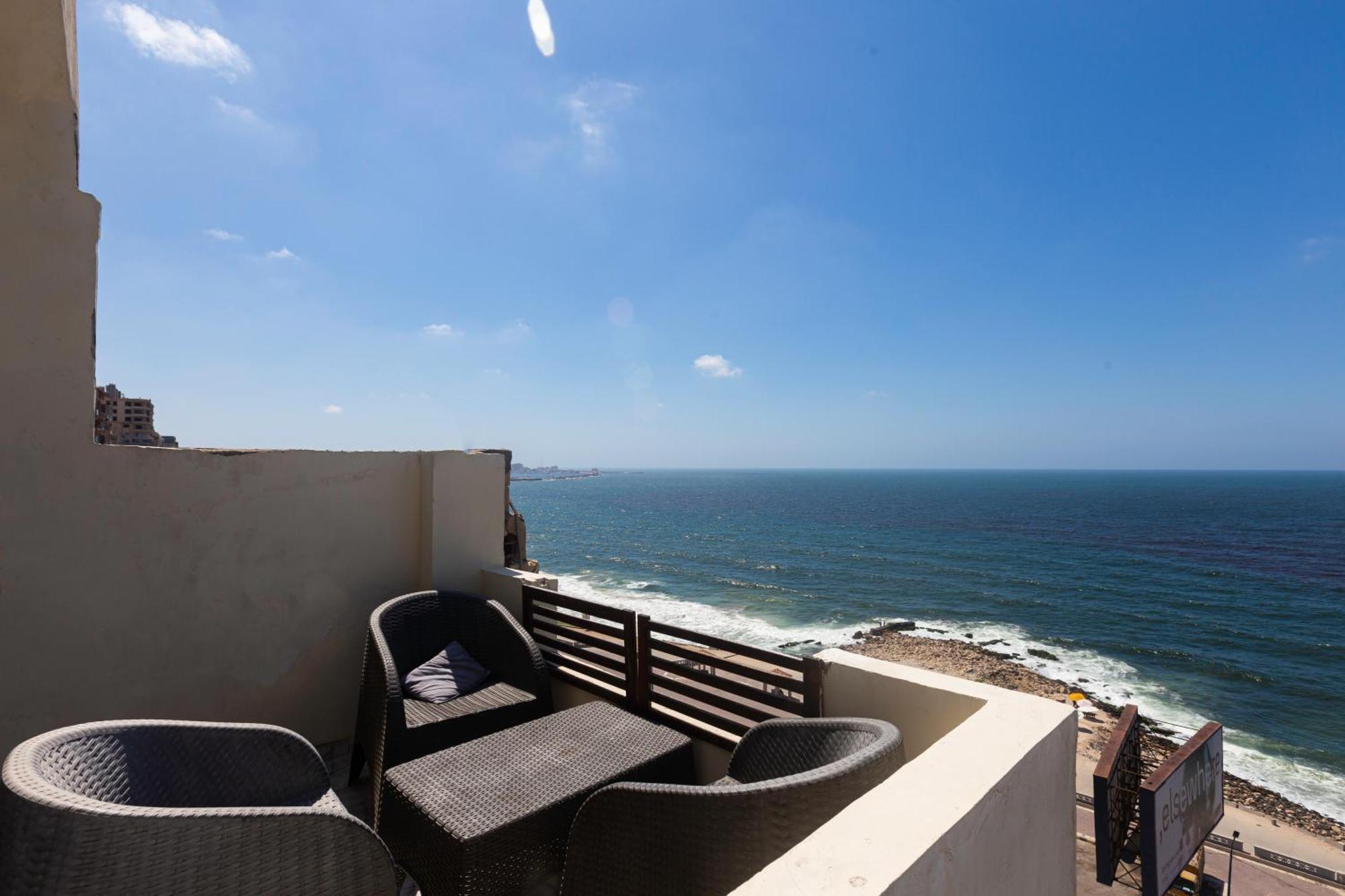 Hyat & 3* Alexandria