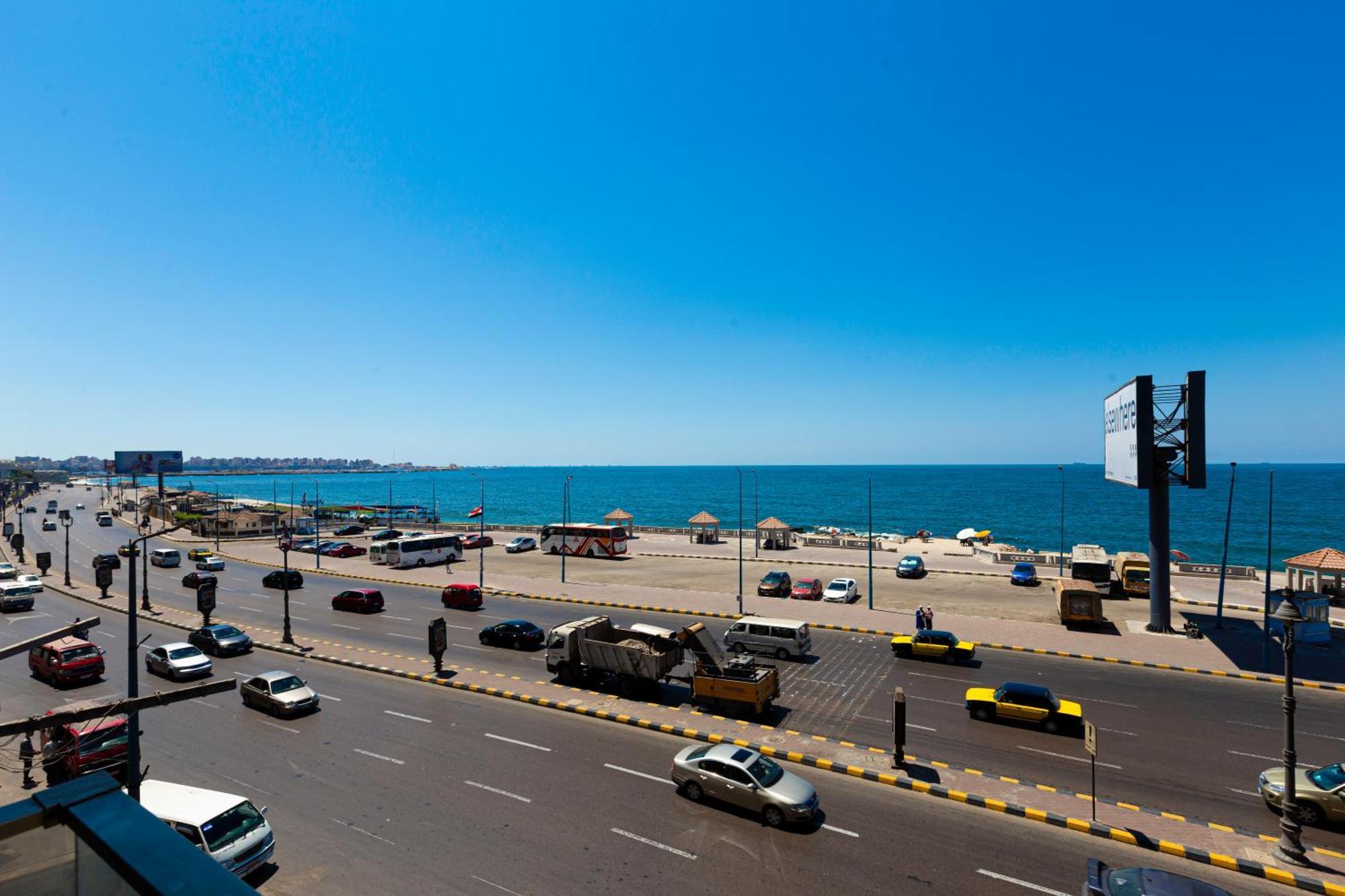 Hyat & Hotel 3*