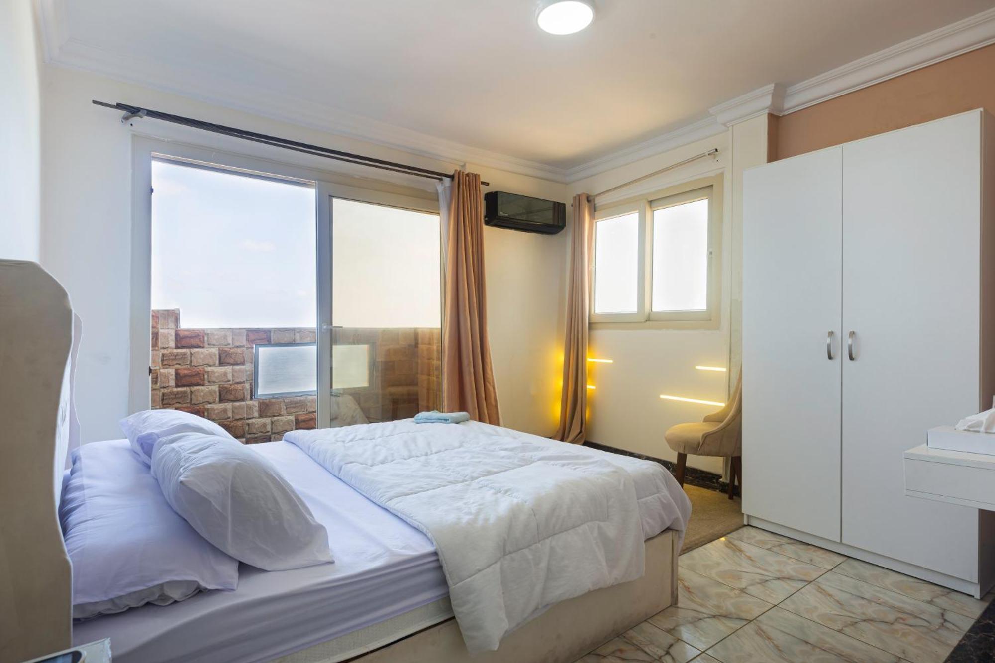 Hotel Hyat & 3*