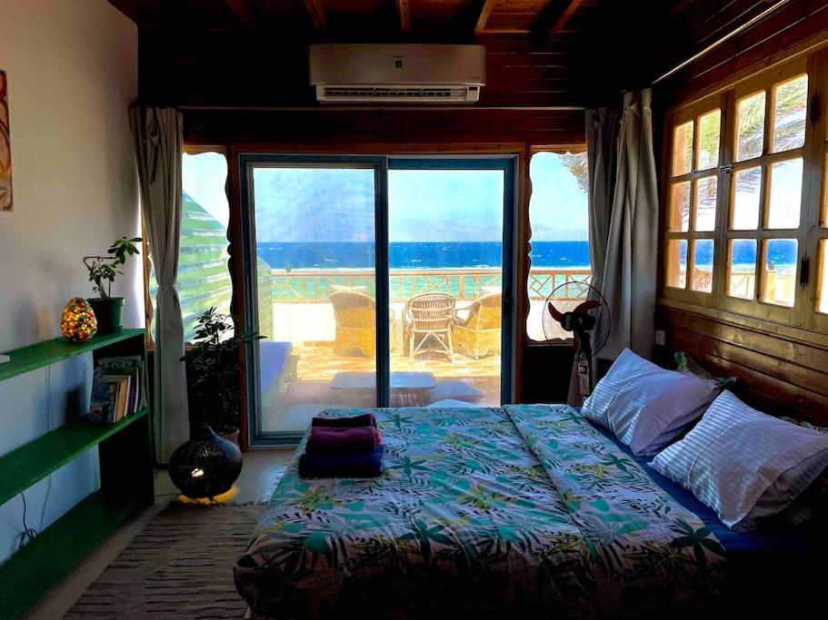 Apartment Front With Huge Roof Terrace Dahab