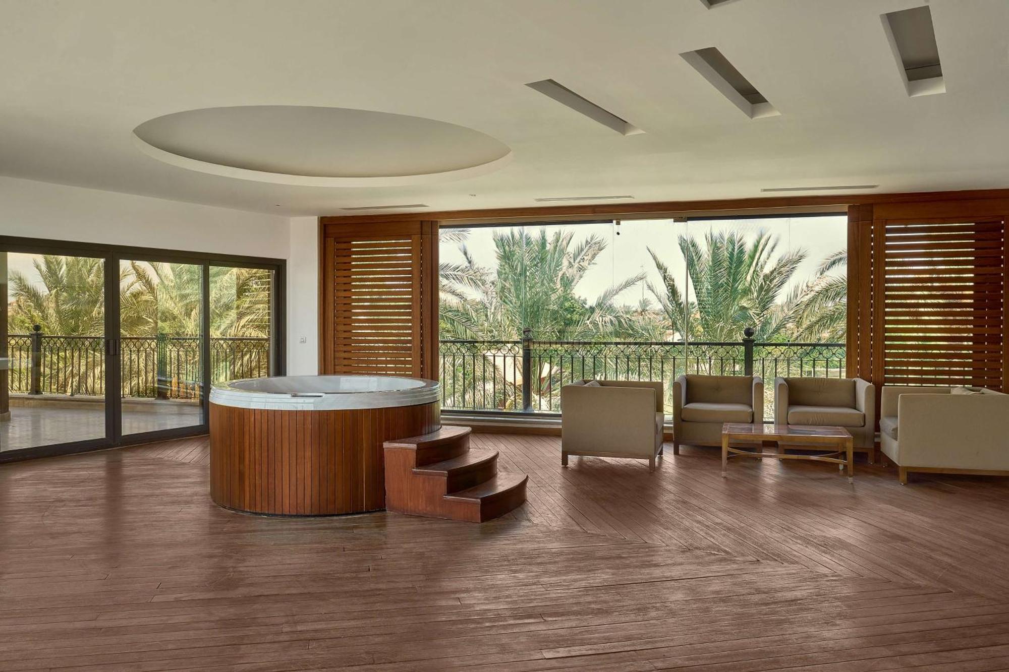 Hilton Alexandria King's Ranch Resort King Mariout