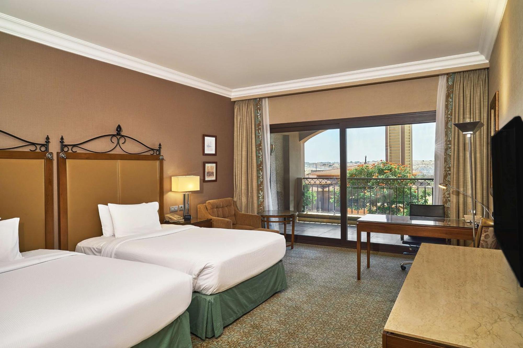 Hilton Alexandria King's Ranch