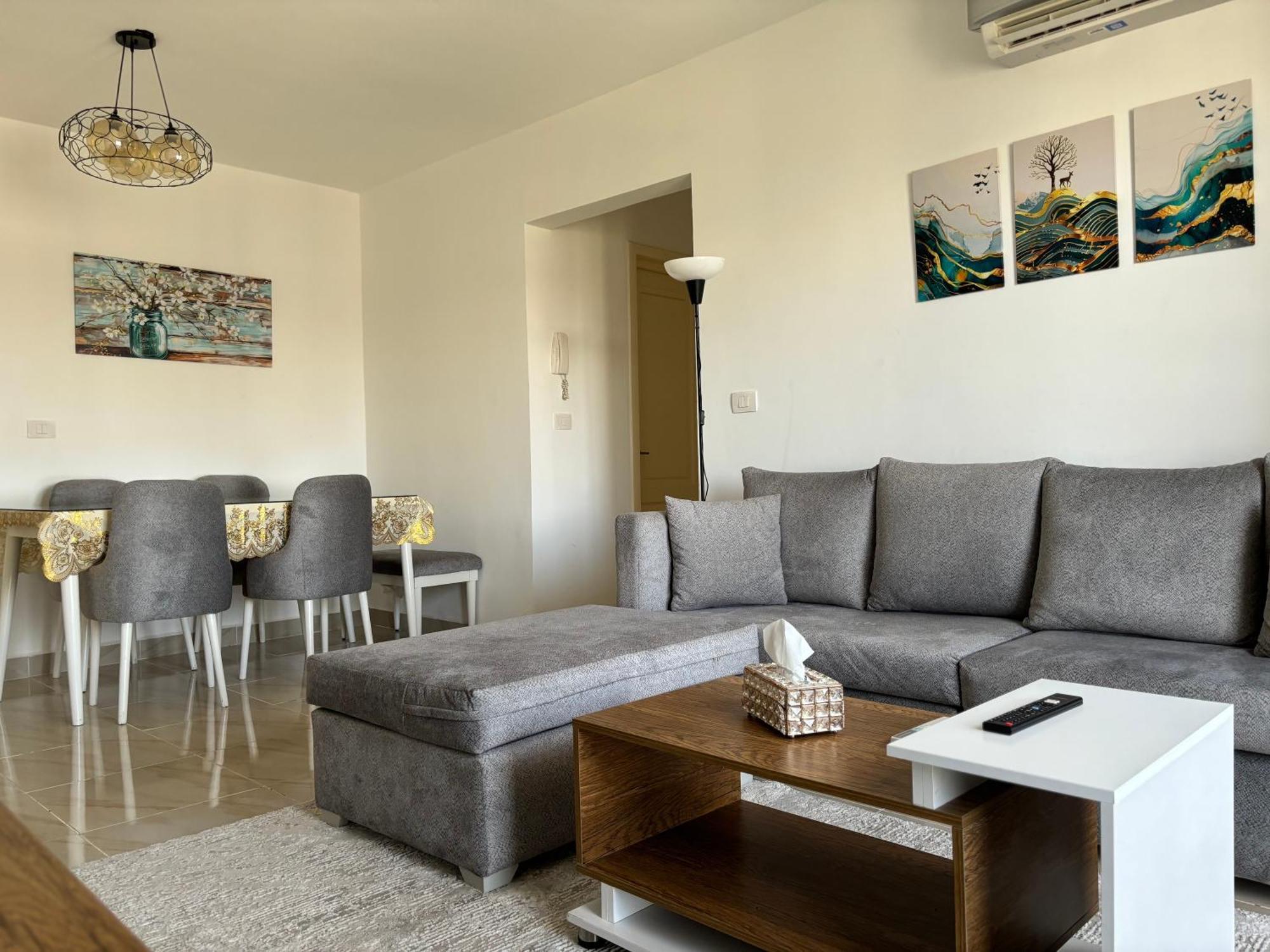 Luxury Inn: 2br Prime Location In B12 * Madinaty
