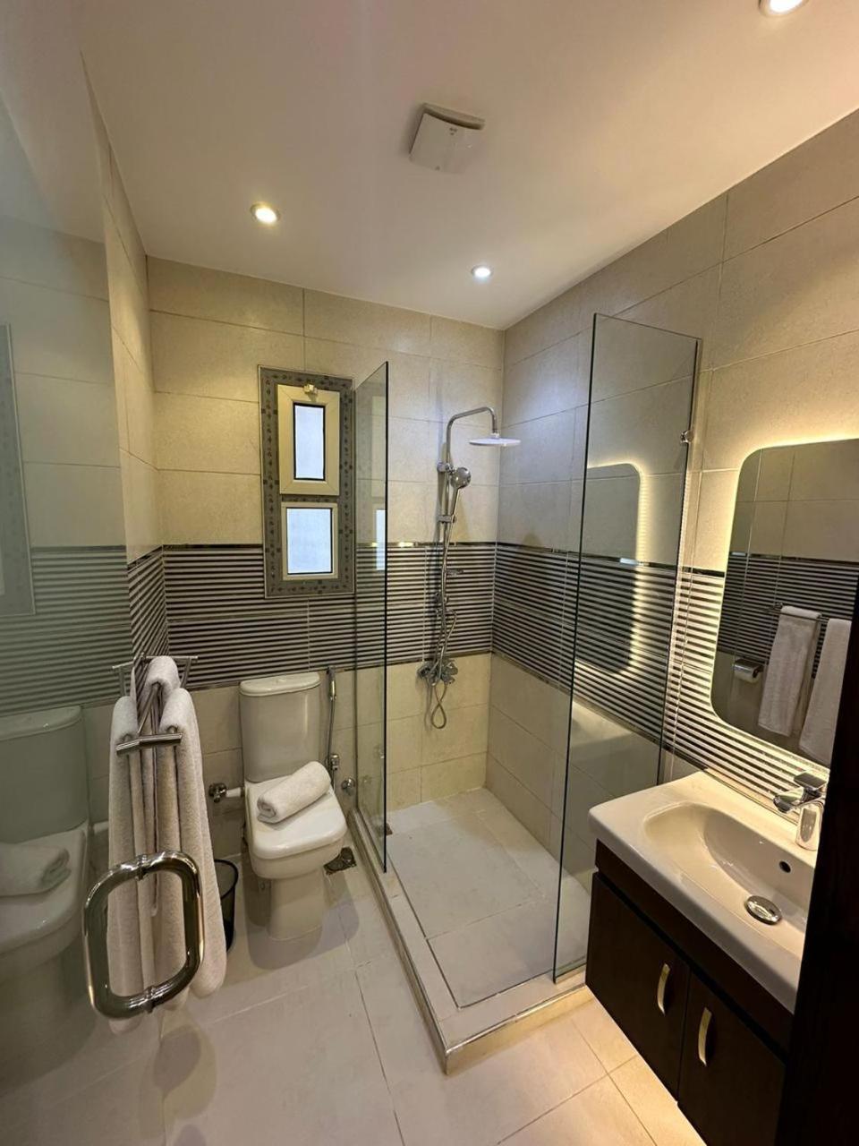 Hotel Radiant Pyramids View Kafrat al Jabal