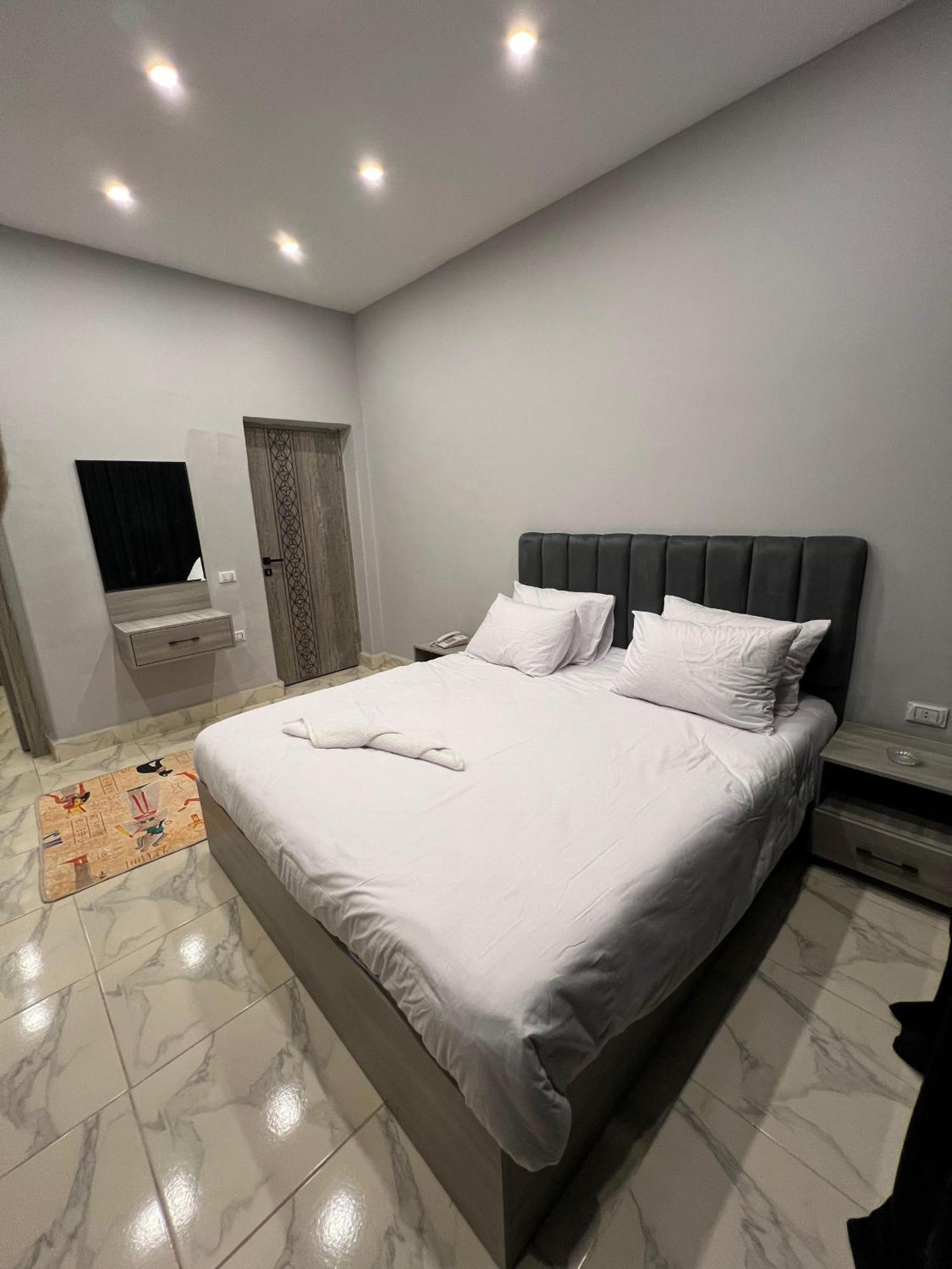 Hotel Habu Pyramids View Kafret el-Gabal