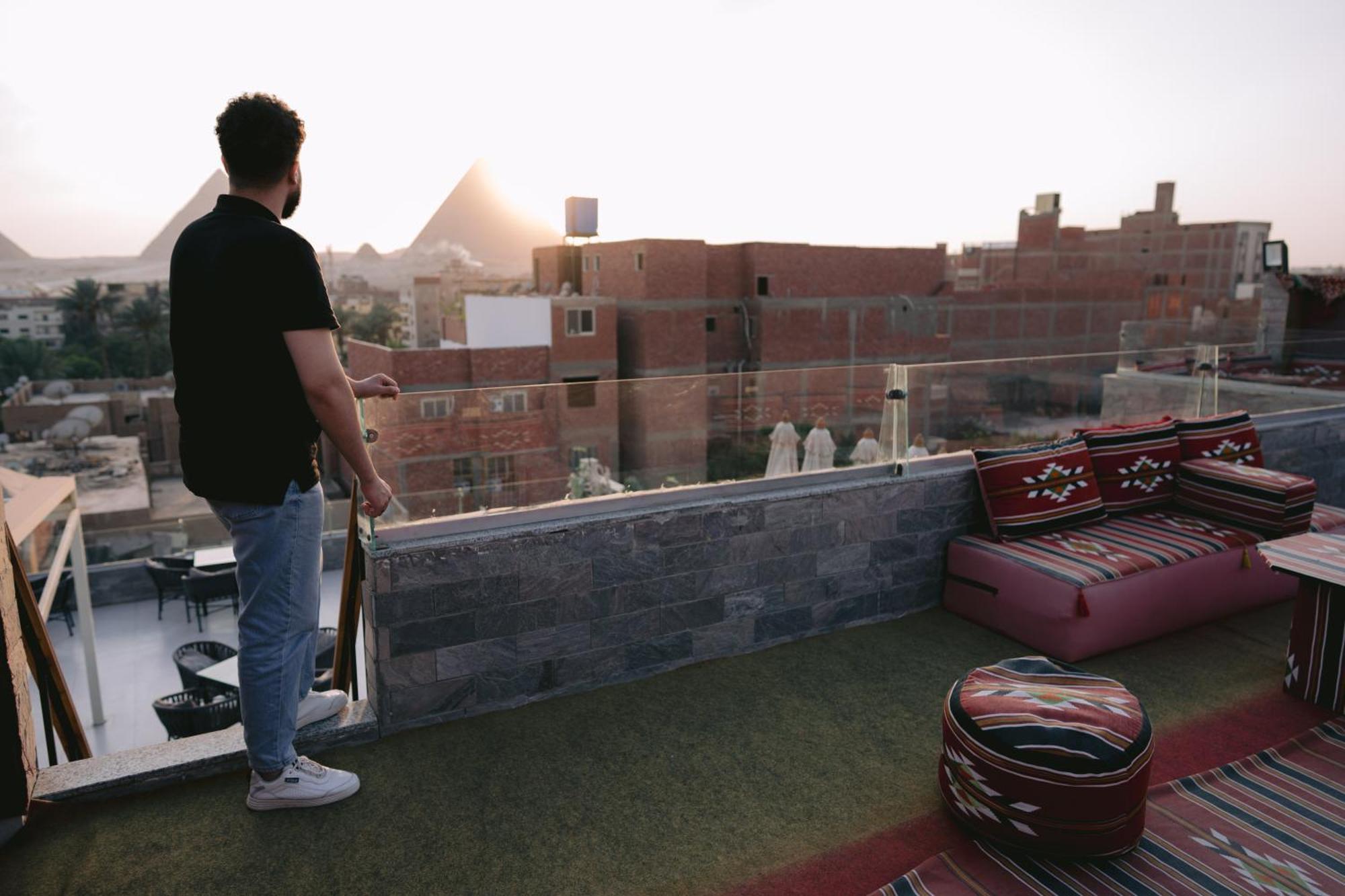 Tuya Great Pyramids 4*