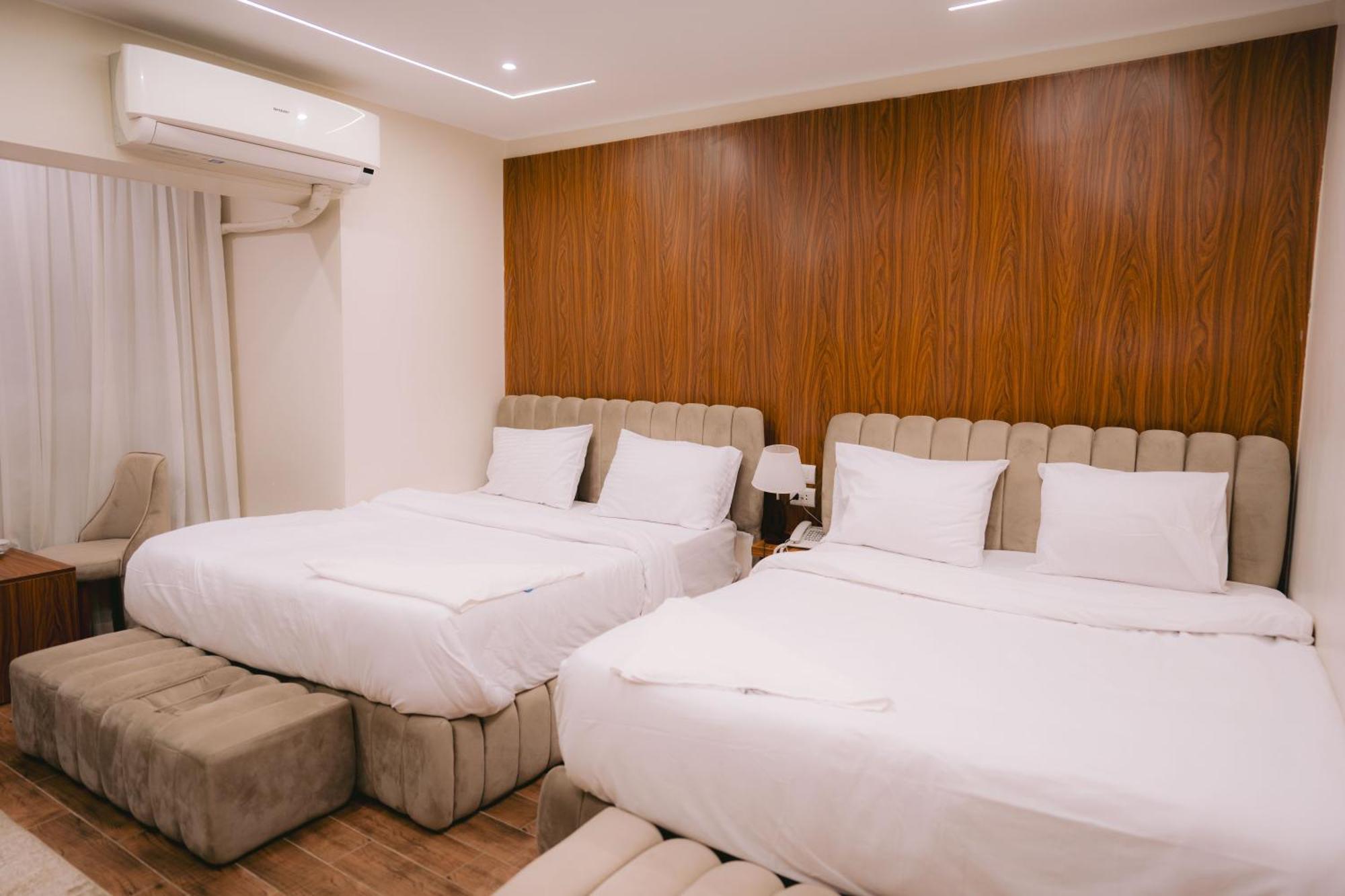 Tuya Great Pyramids Hotel 4*