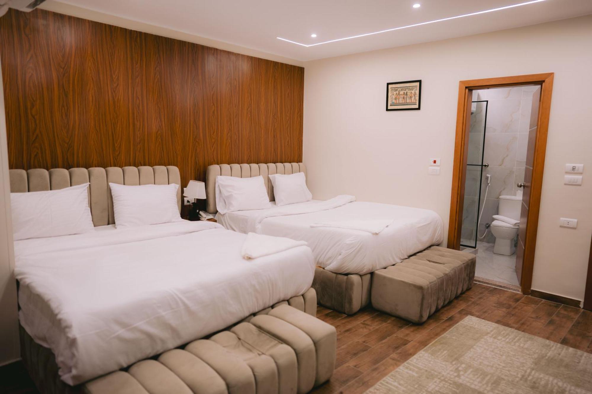 Tuya Great Pyramids Hotel Kafrat al Jabal