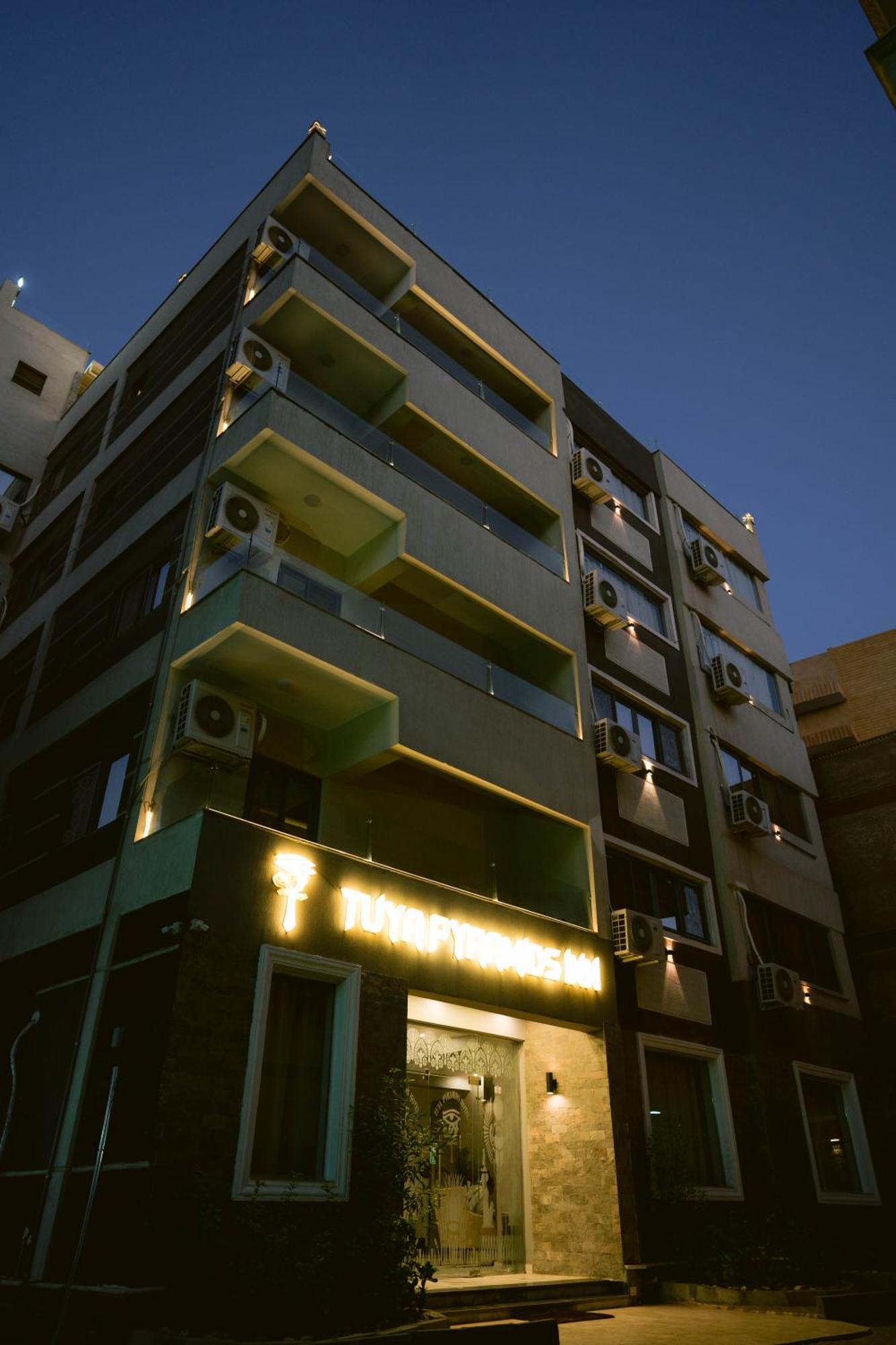 Tuya Great Pyramids Hotel Kafrat al Jabal