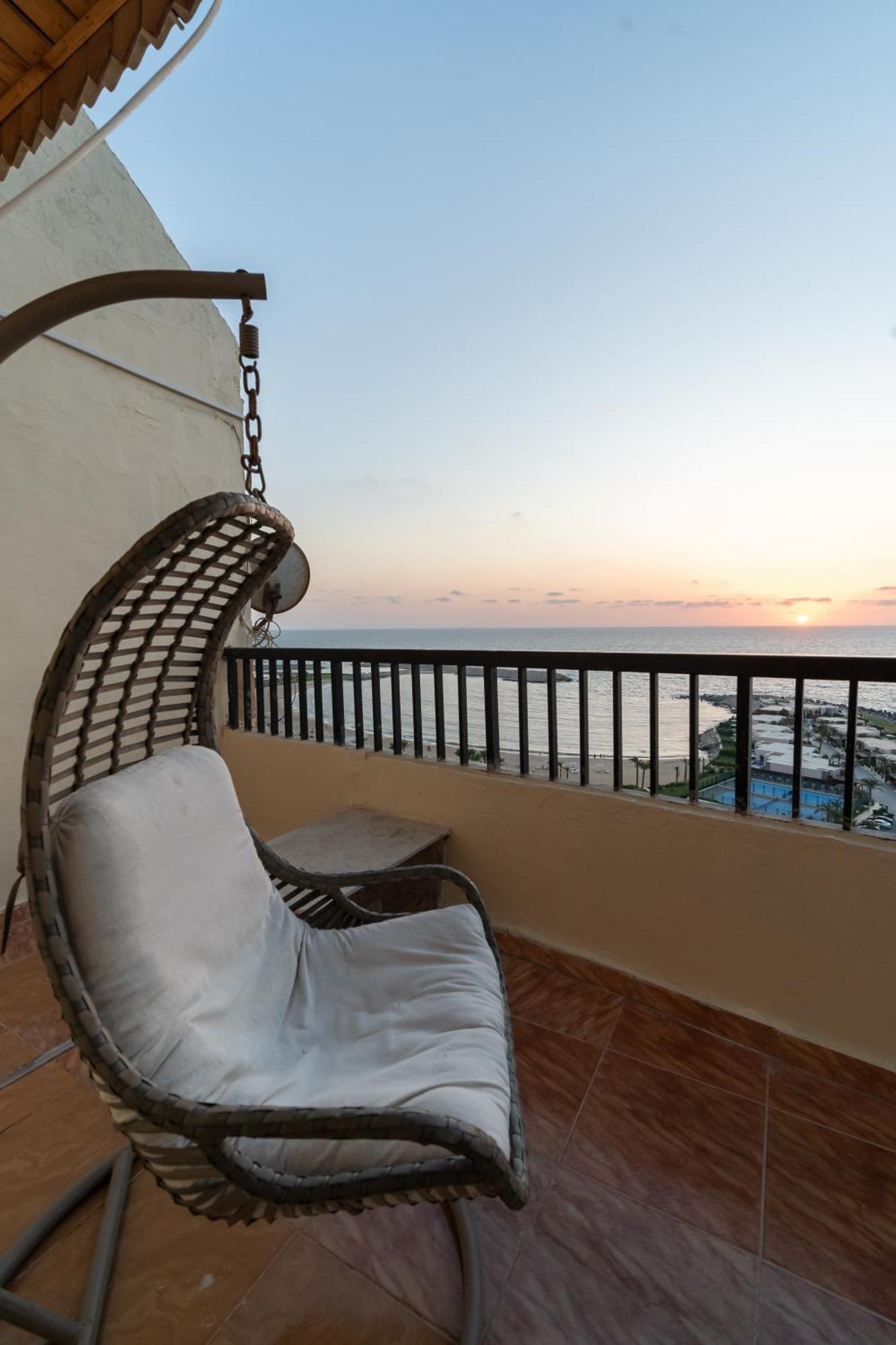 Nabeel Homes - Penthouse Duplex With Rooftop Apartment
