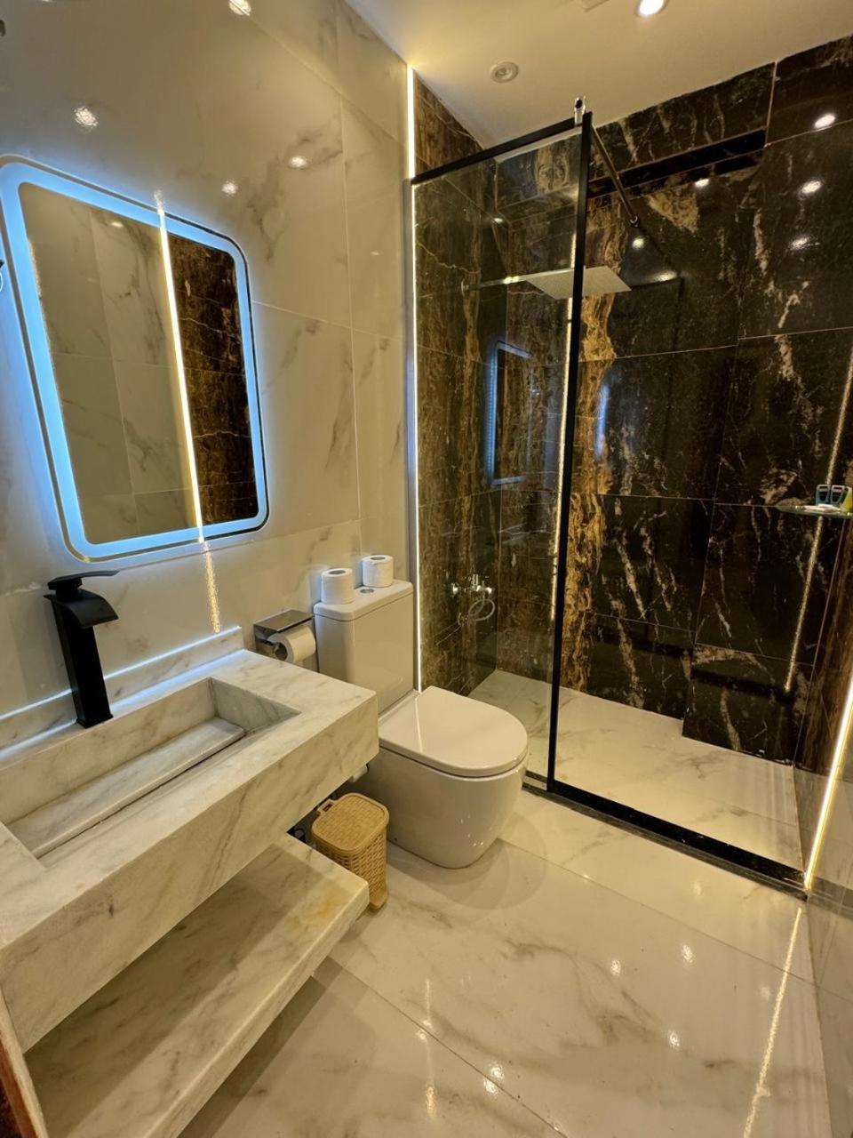 House Pyramids Hotel 3*