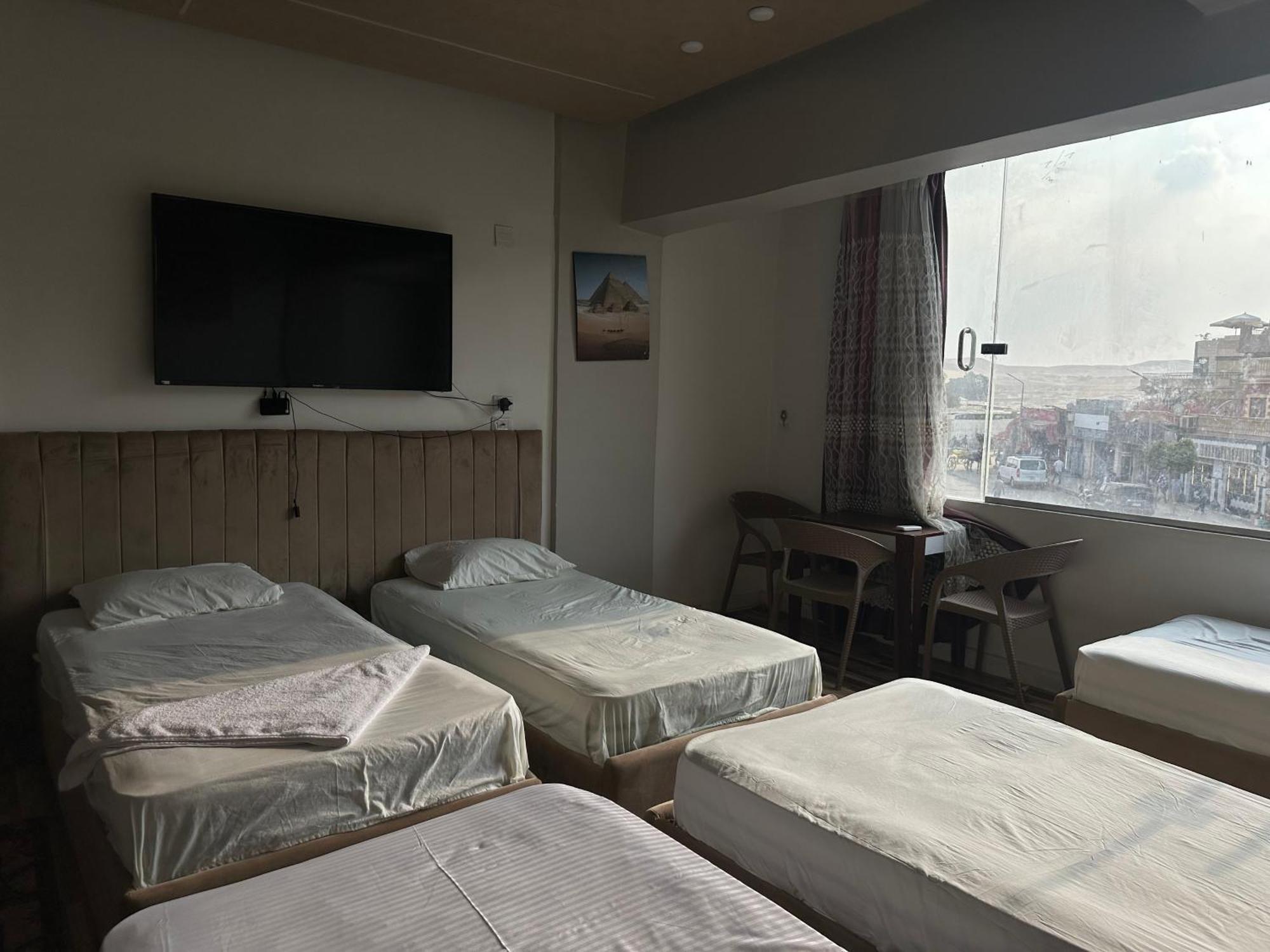Weekend Pyramids 5* Kafret el-Gabal