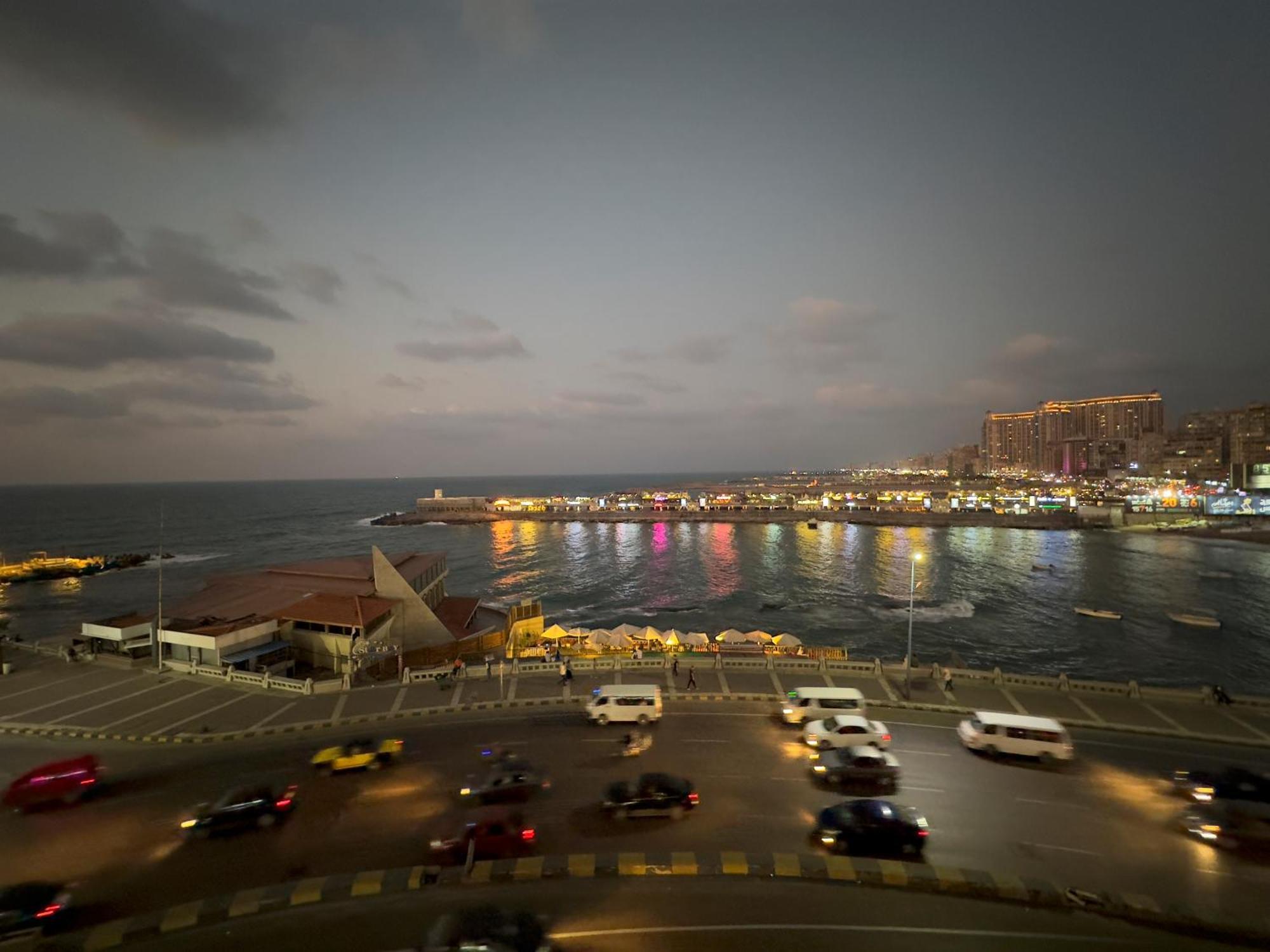Nabeel Homes - Designer Seaview - 205 Alexandria