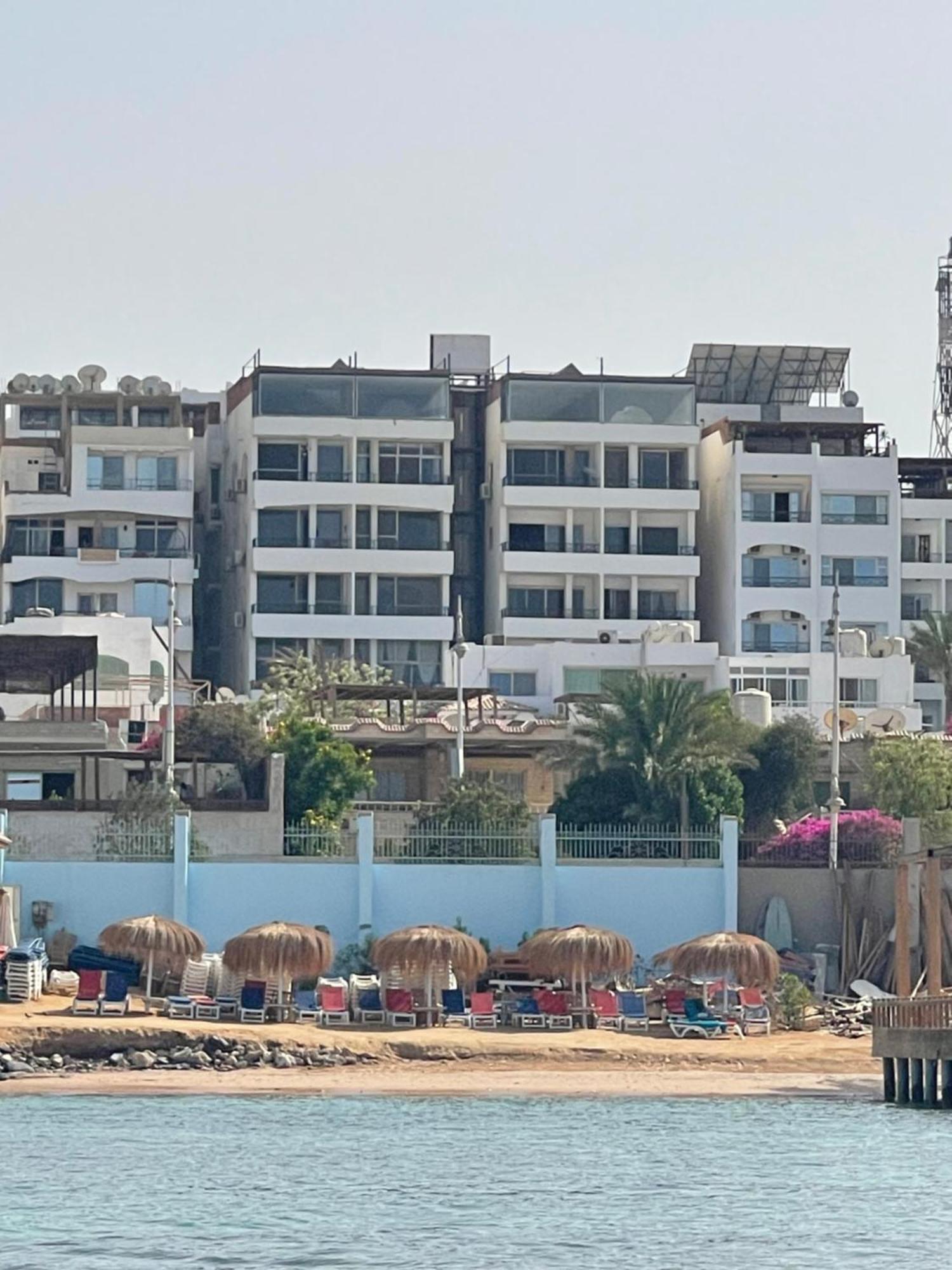 Sea View , In Center Front Of The Sea F 10