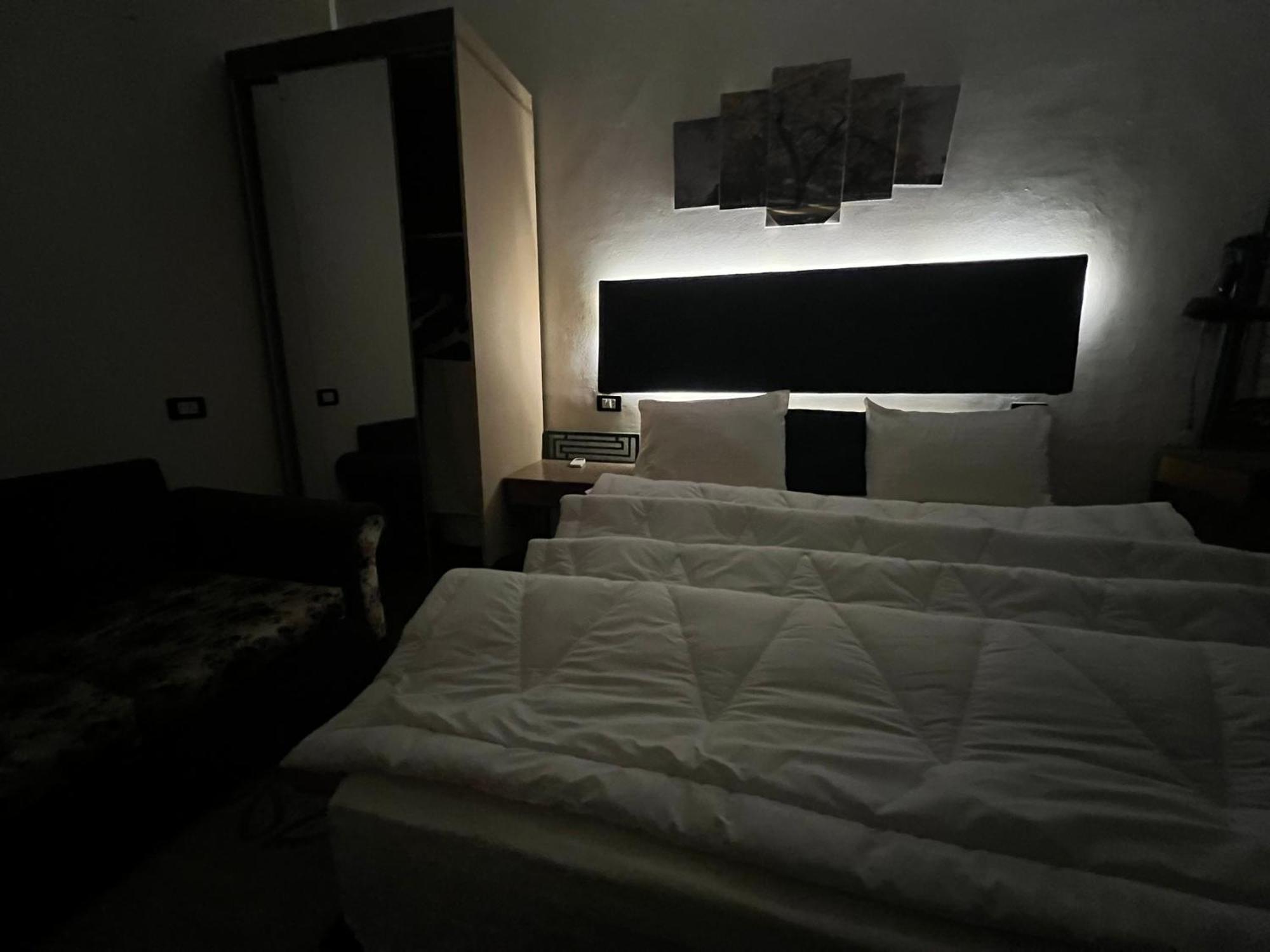 Hotel A Pyramids View 2*
