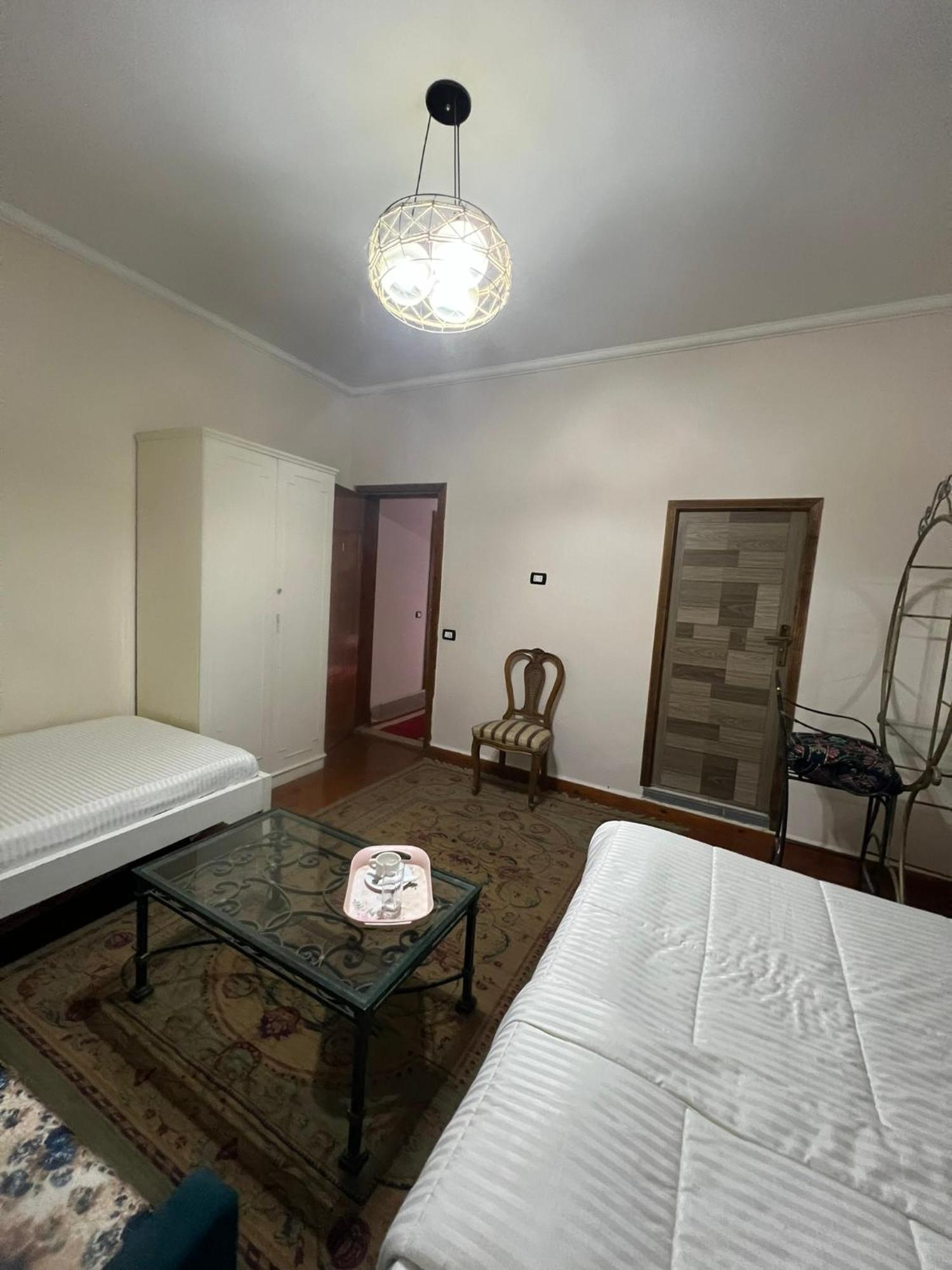 Hotel A Pyramids View Kafret el-Gabal
