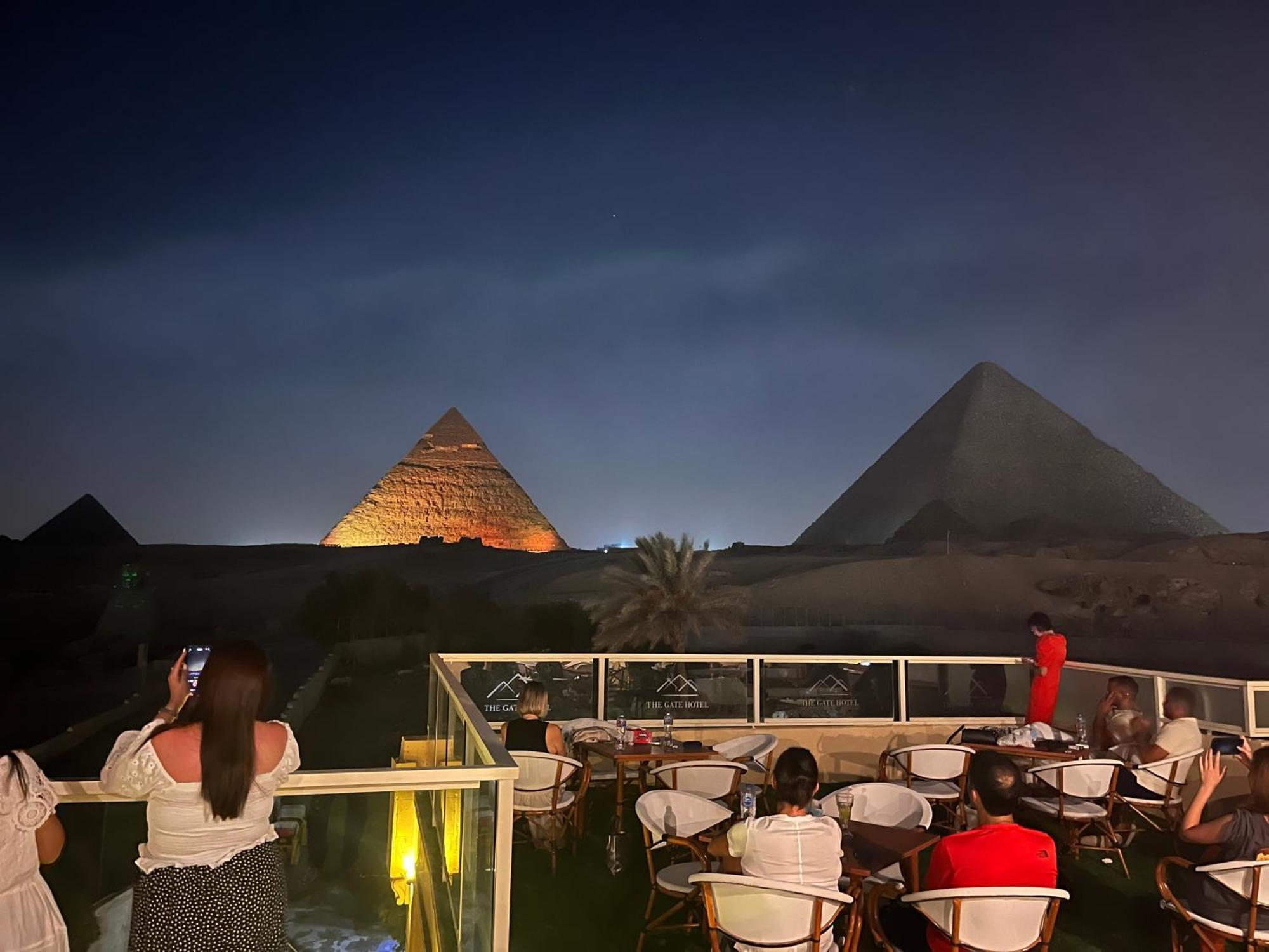 The Gate Front Pyramids & Sphinx View * Kafrat al Jabal