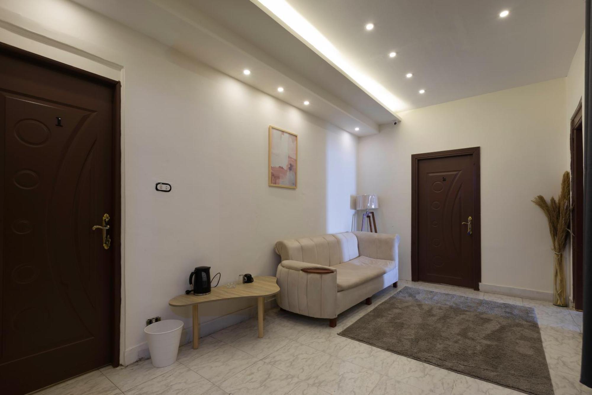 Alex & Hotel 3*