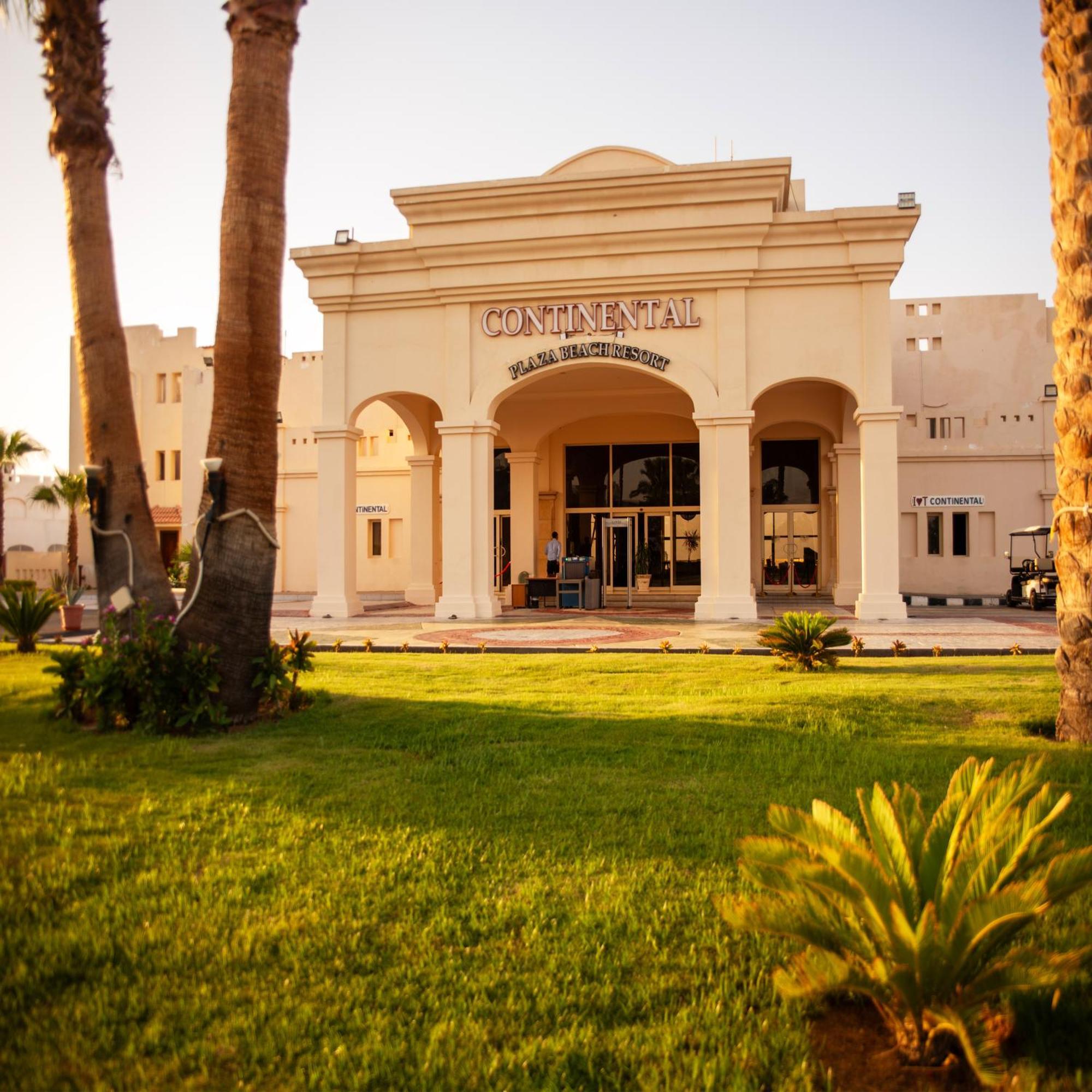Continental Plaza 4*
