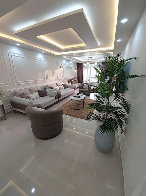 عالنيل مباشر Apartment Cairo