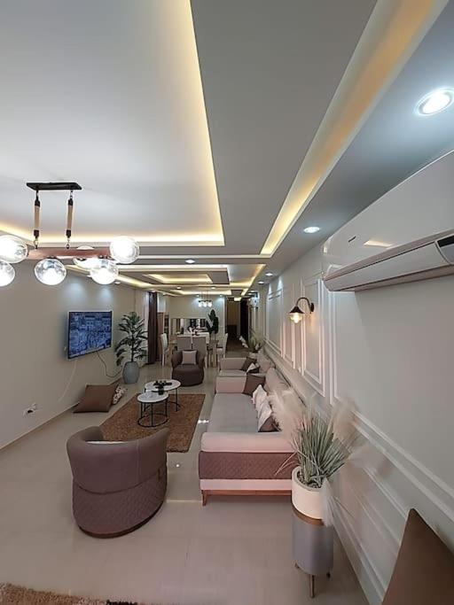 عالنيل مباشر Apartment