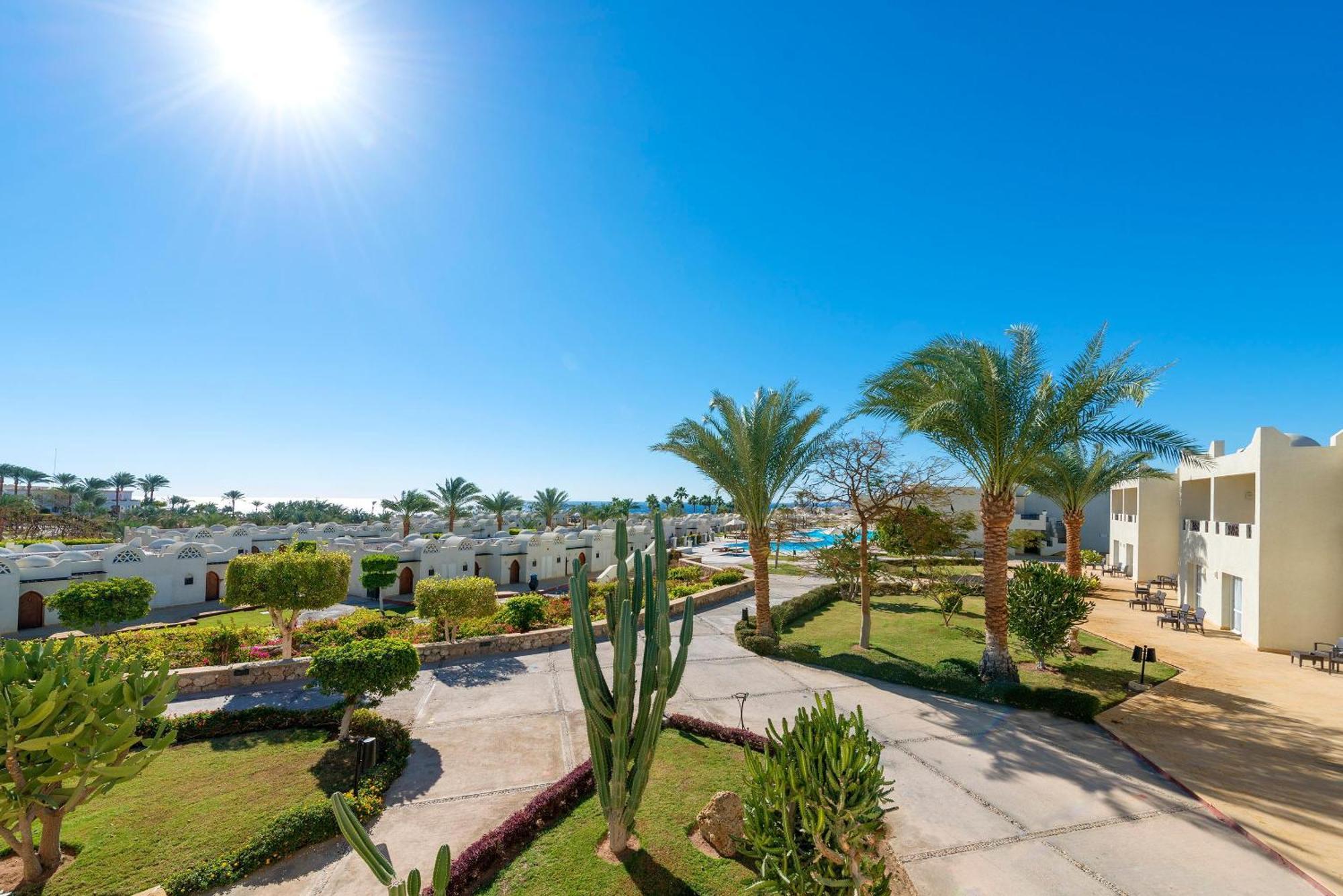 Reef Oasis Aqua Park 4*