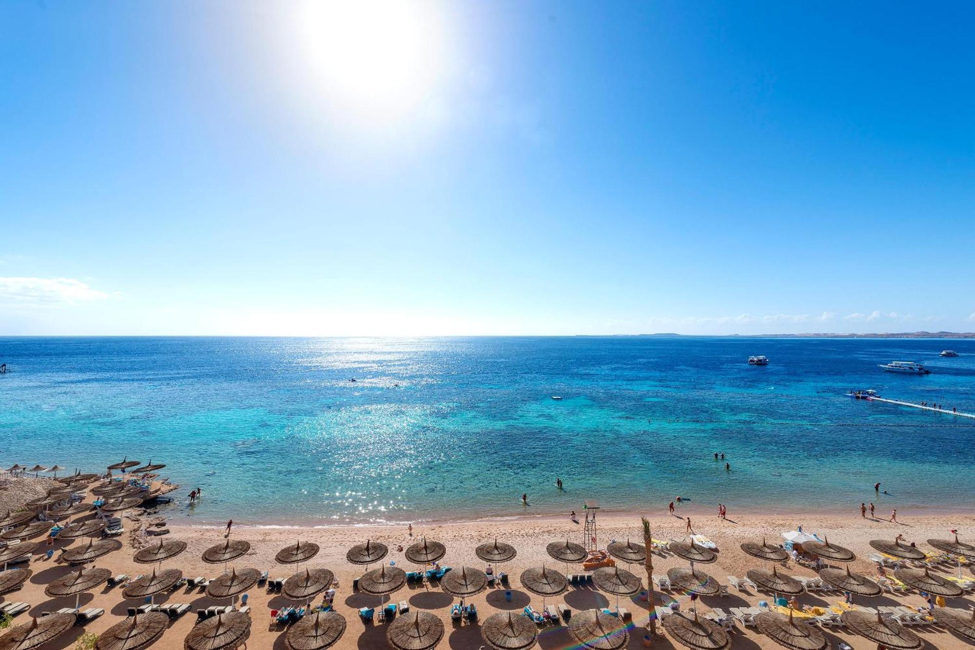 Reef Oasis Aqua Park Resort 4*