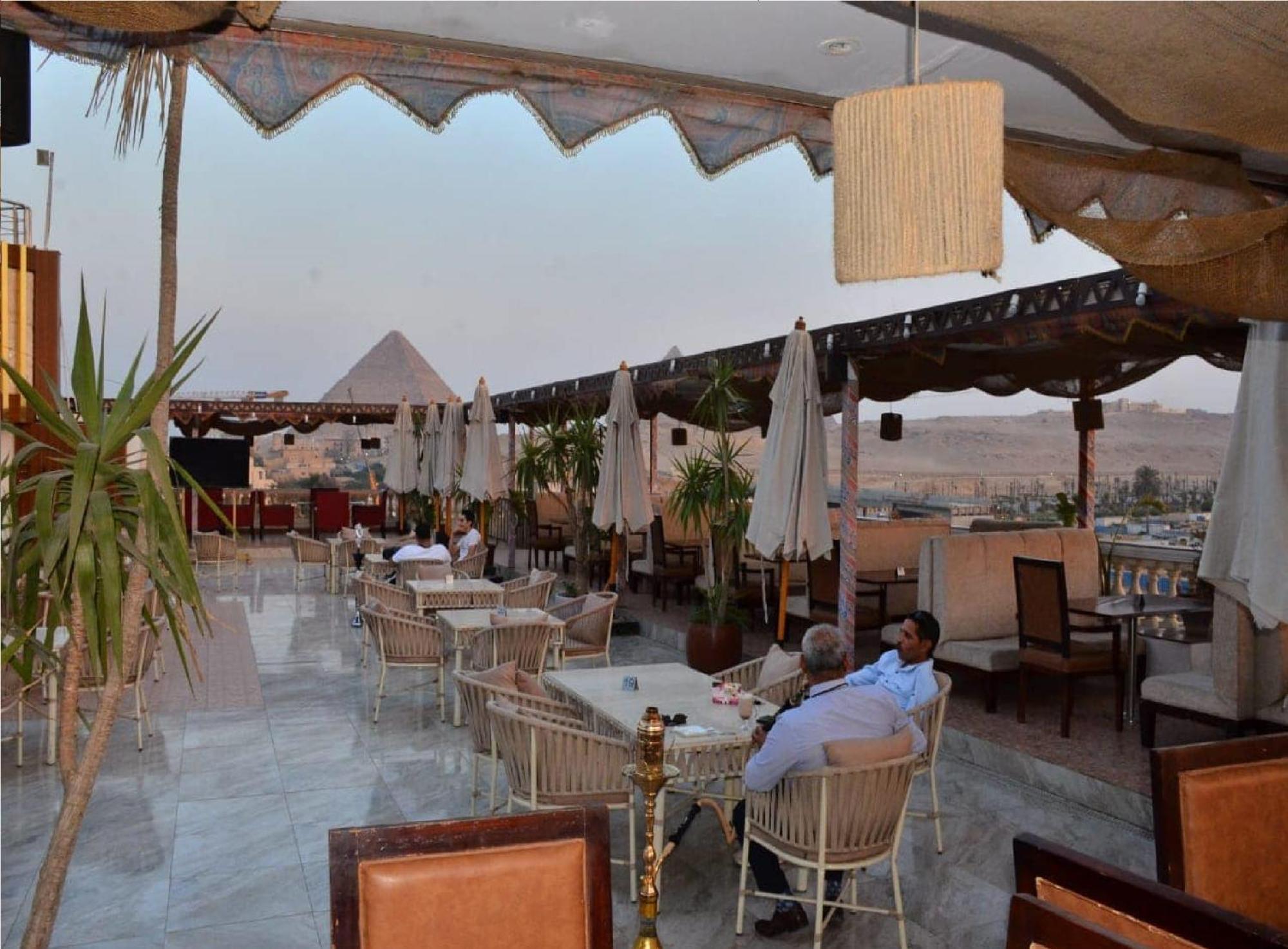 Al Fouad Palace Pyramids View Hotel
