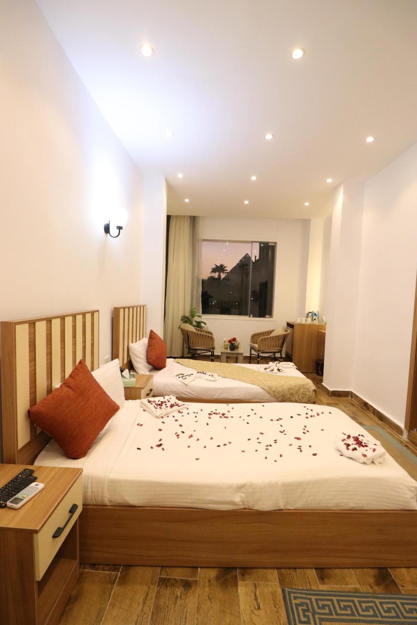 West Pyramids Hotel 3*