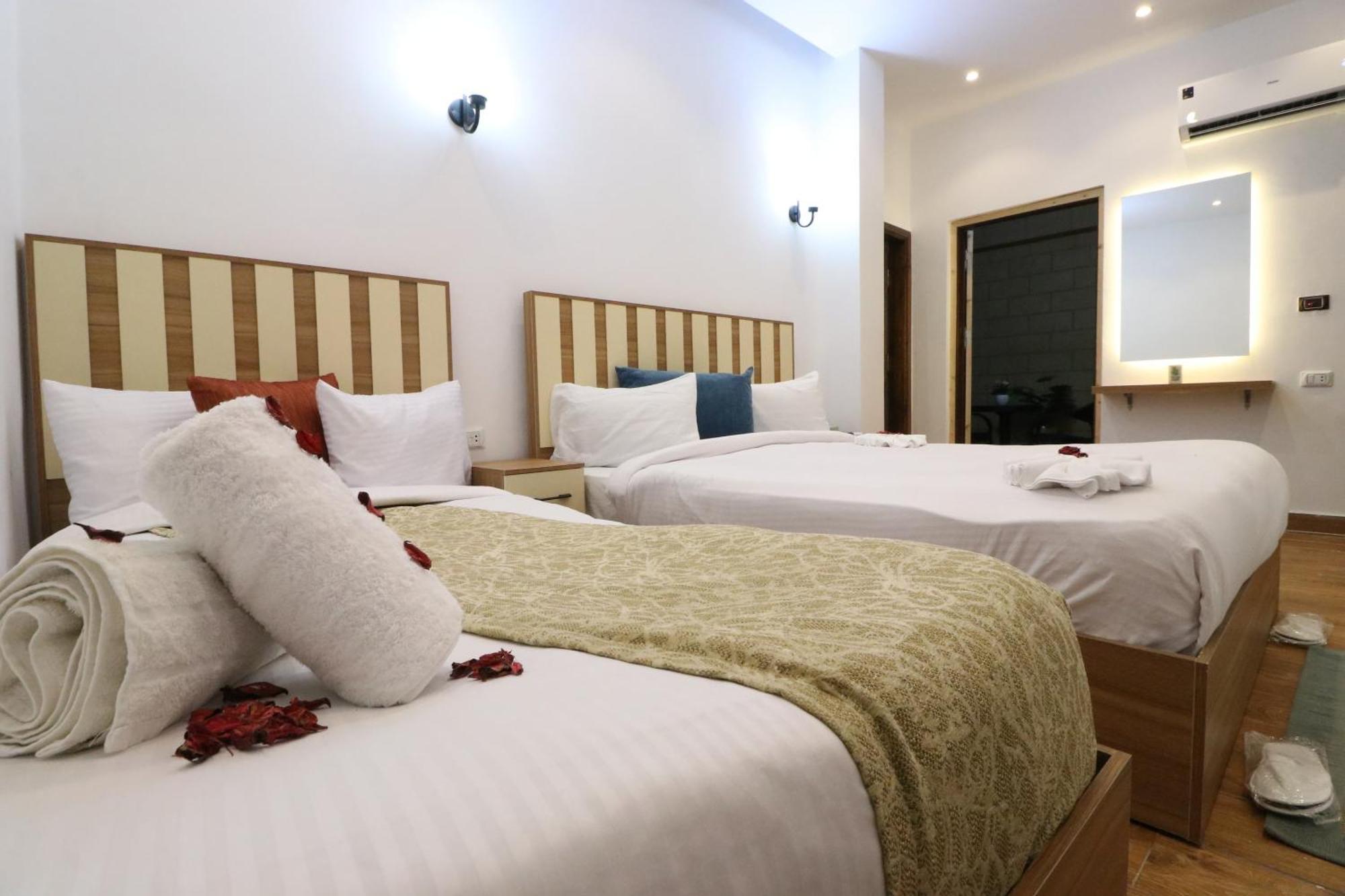 West Pyramids 3* Kafret el-Gabal
