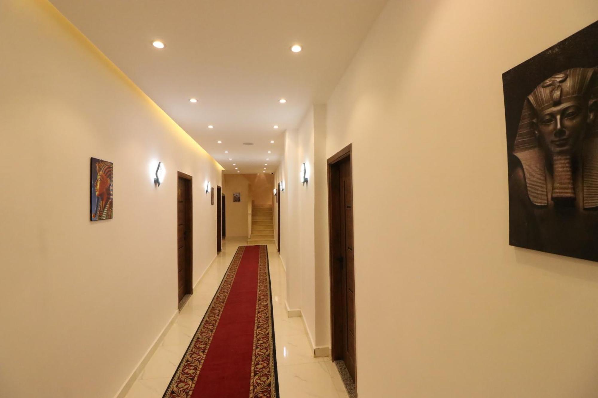 Hotel West Pyramids