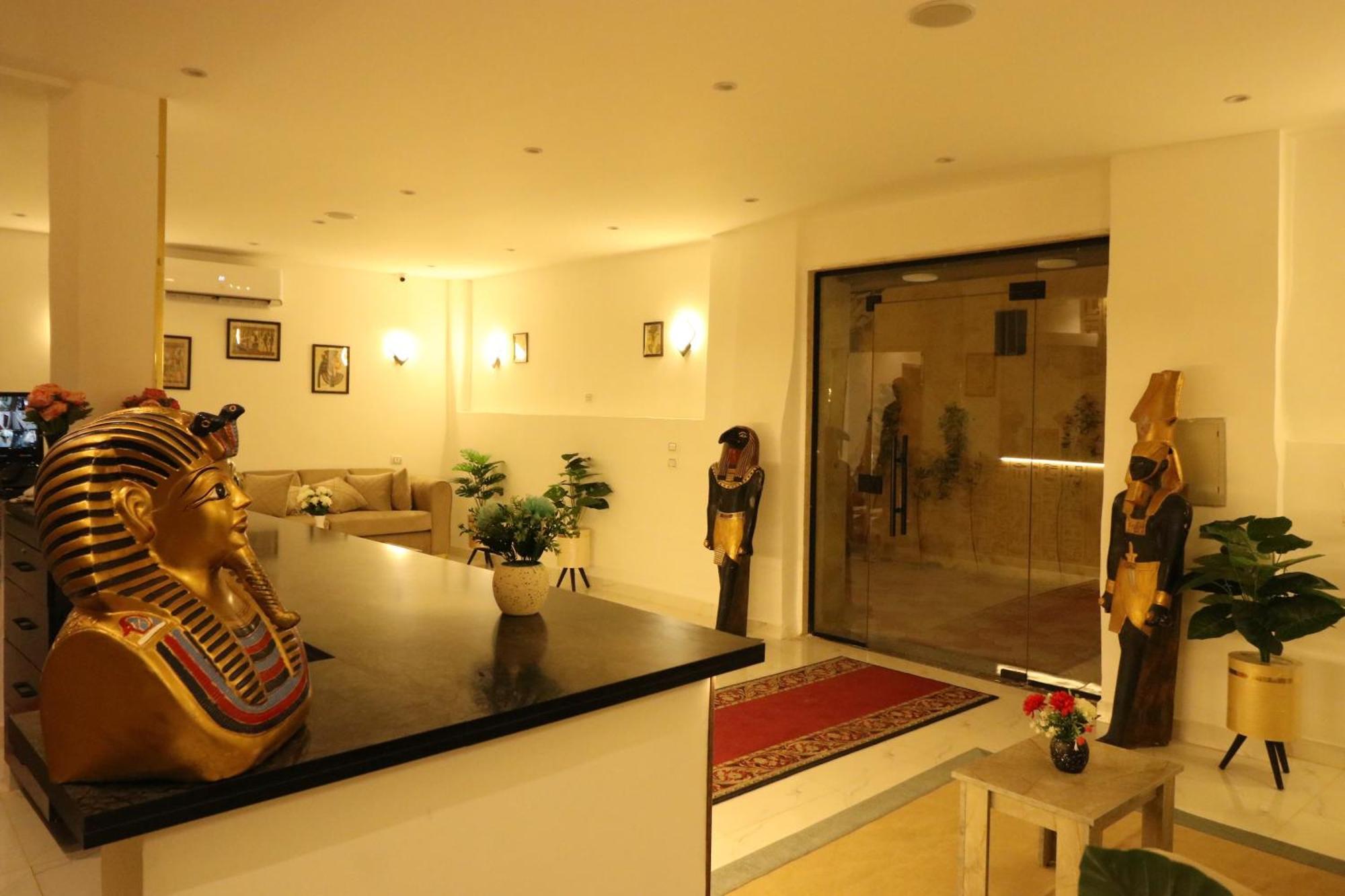 Hotel West Pyramids Kafrat al Jabal