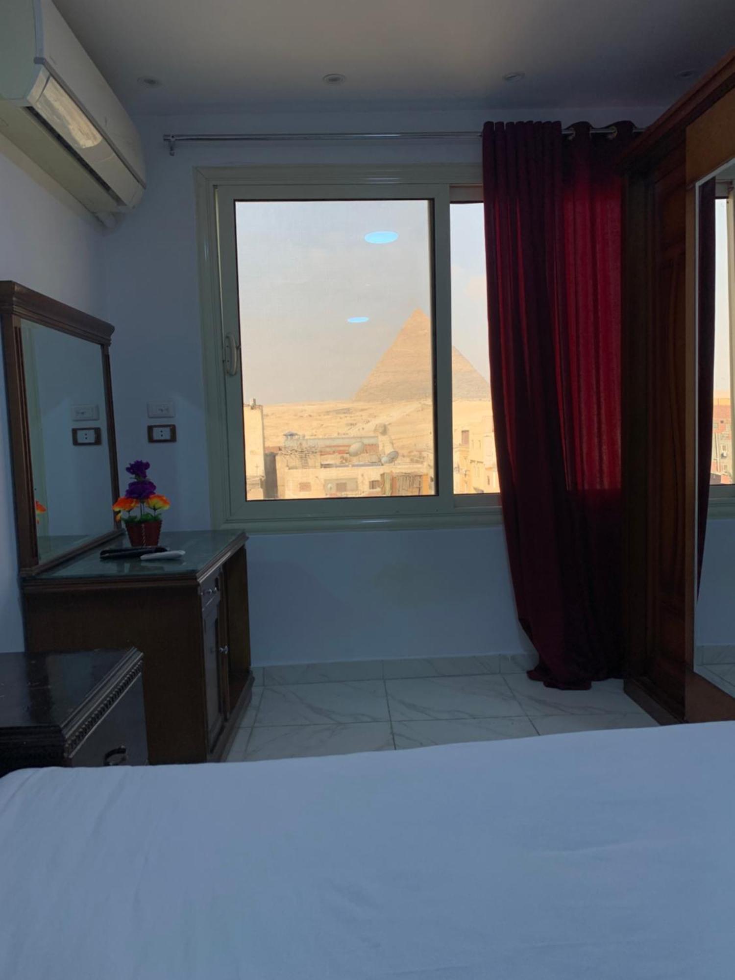 Hotel Pyramids Middle East Charm