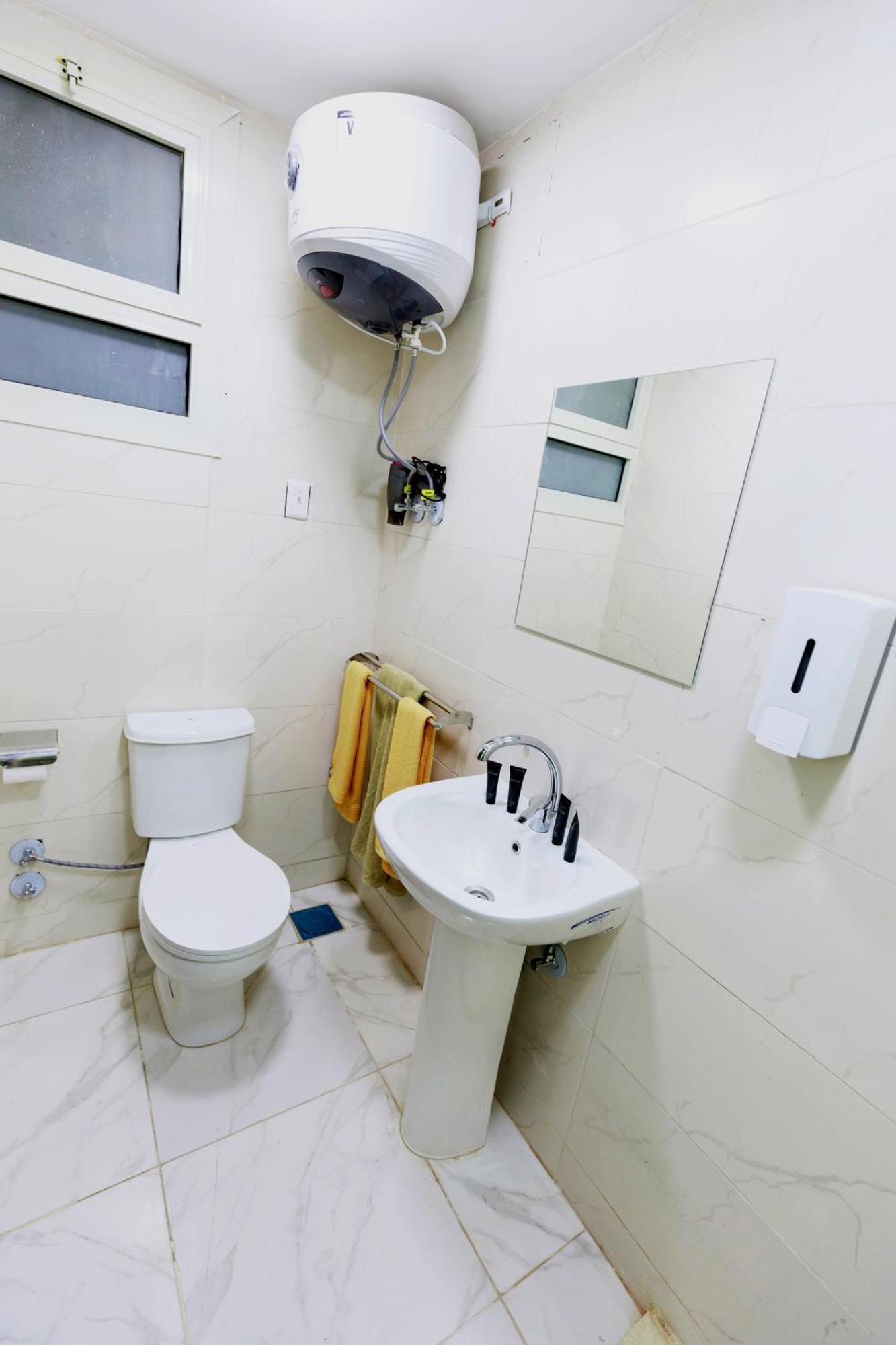 Pyramids Middle East Charm Hotel Kafrat al Jabal