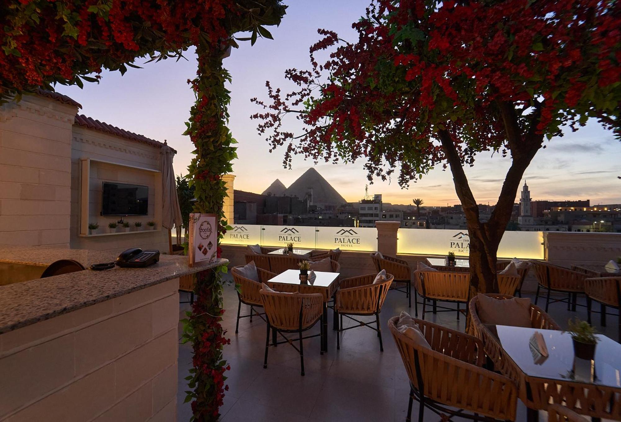 The Palace Pyramids Han 3*