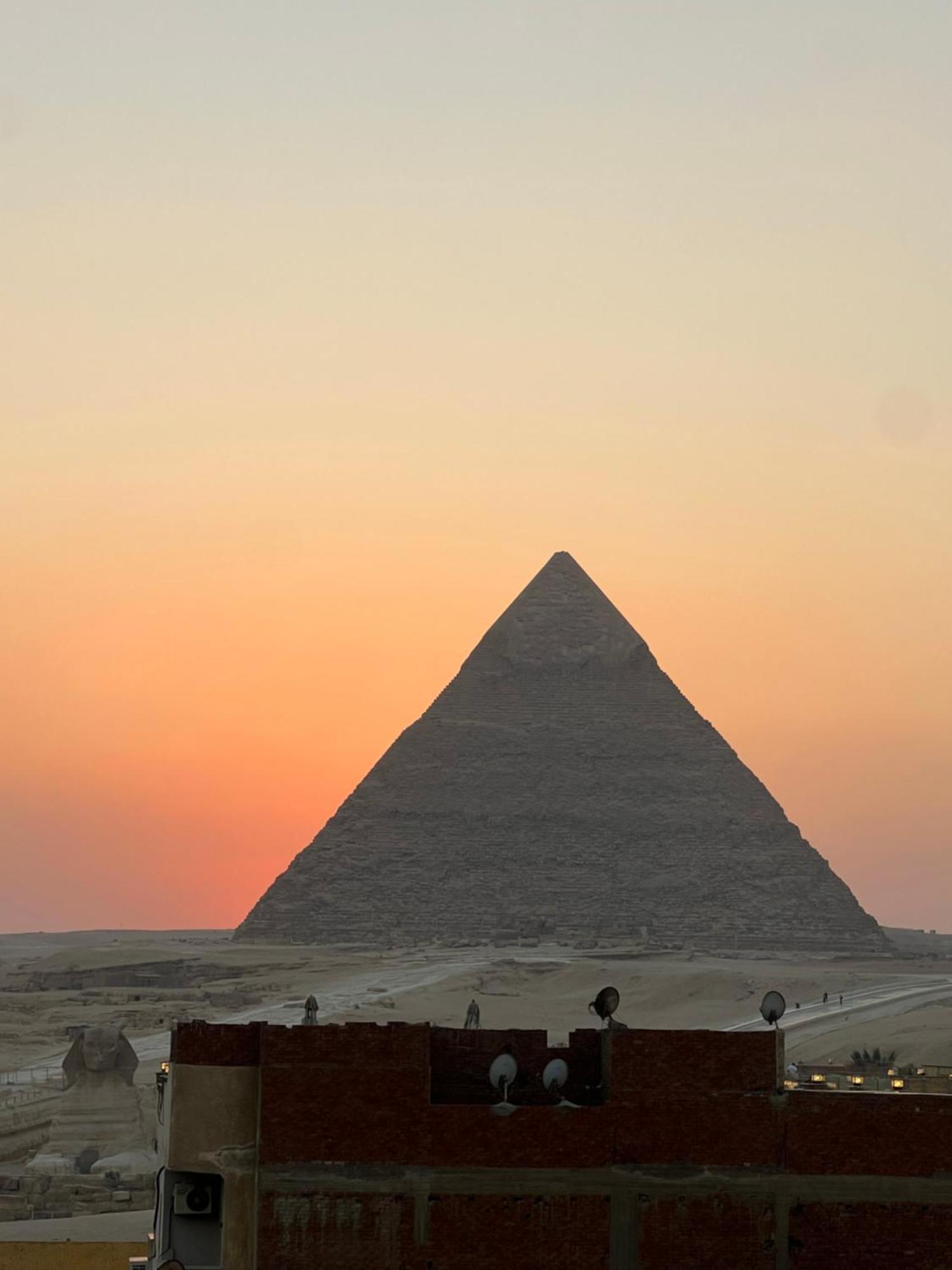 Jimmy Pyramids 4*
