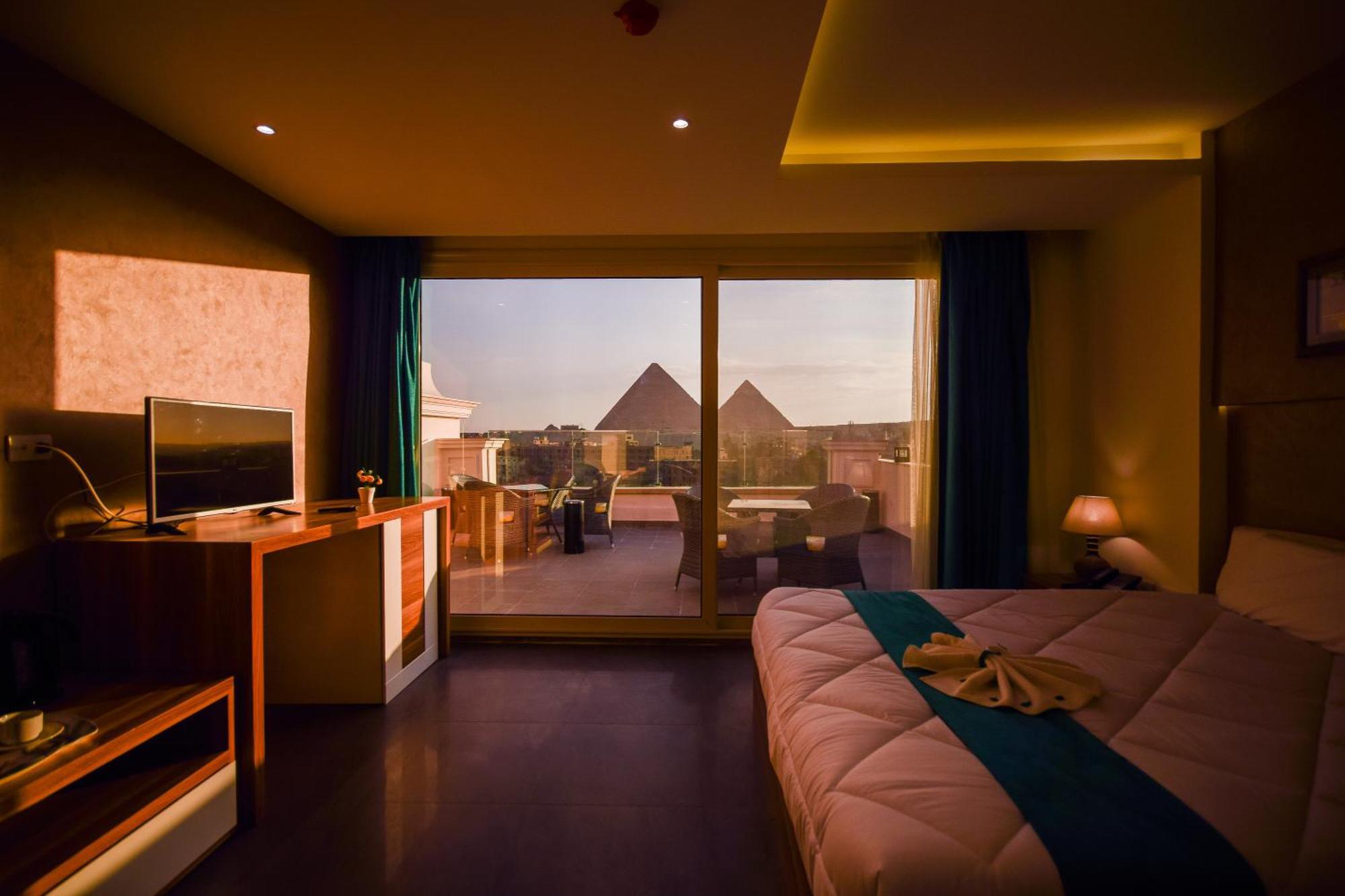 Homestay New Pyramids *