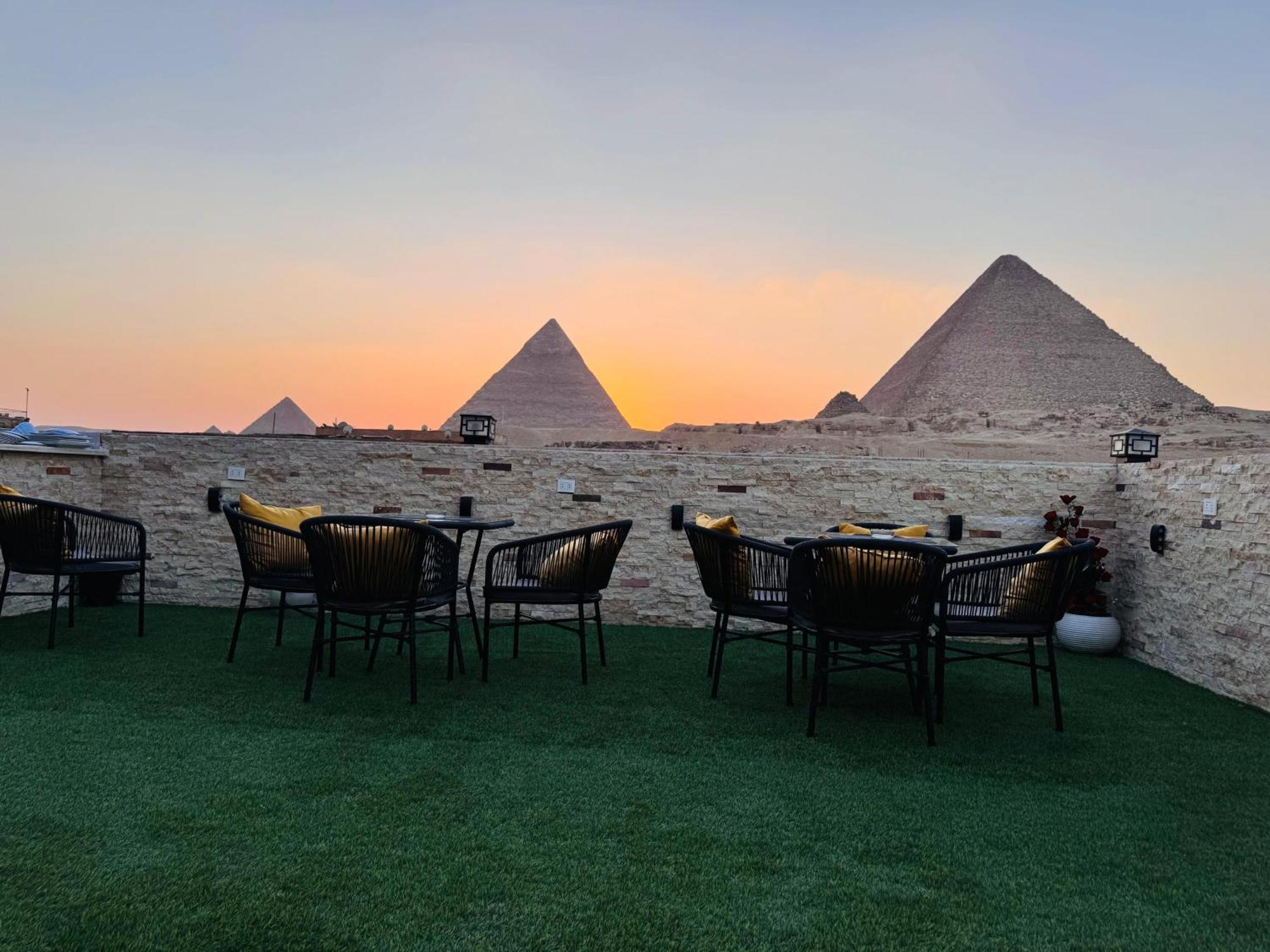 New Scarab Pyramids View Hotel