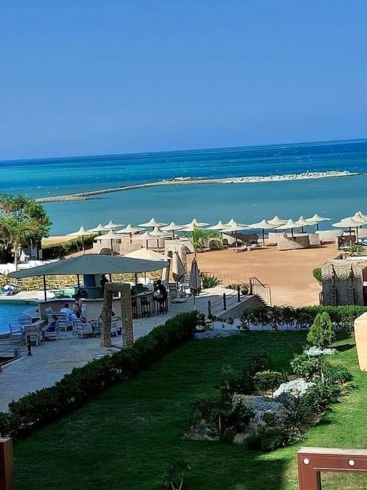 Turtles Hourghada View Sea View Pool Private Jacuzzi Security Air-conditioned Cafe Restaurant On The And A Large Sunny Balcony Aparthotel Hurghada