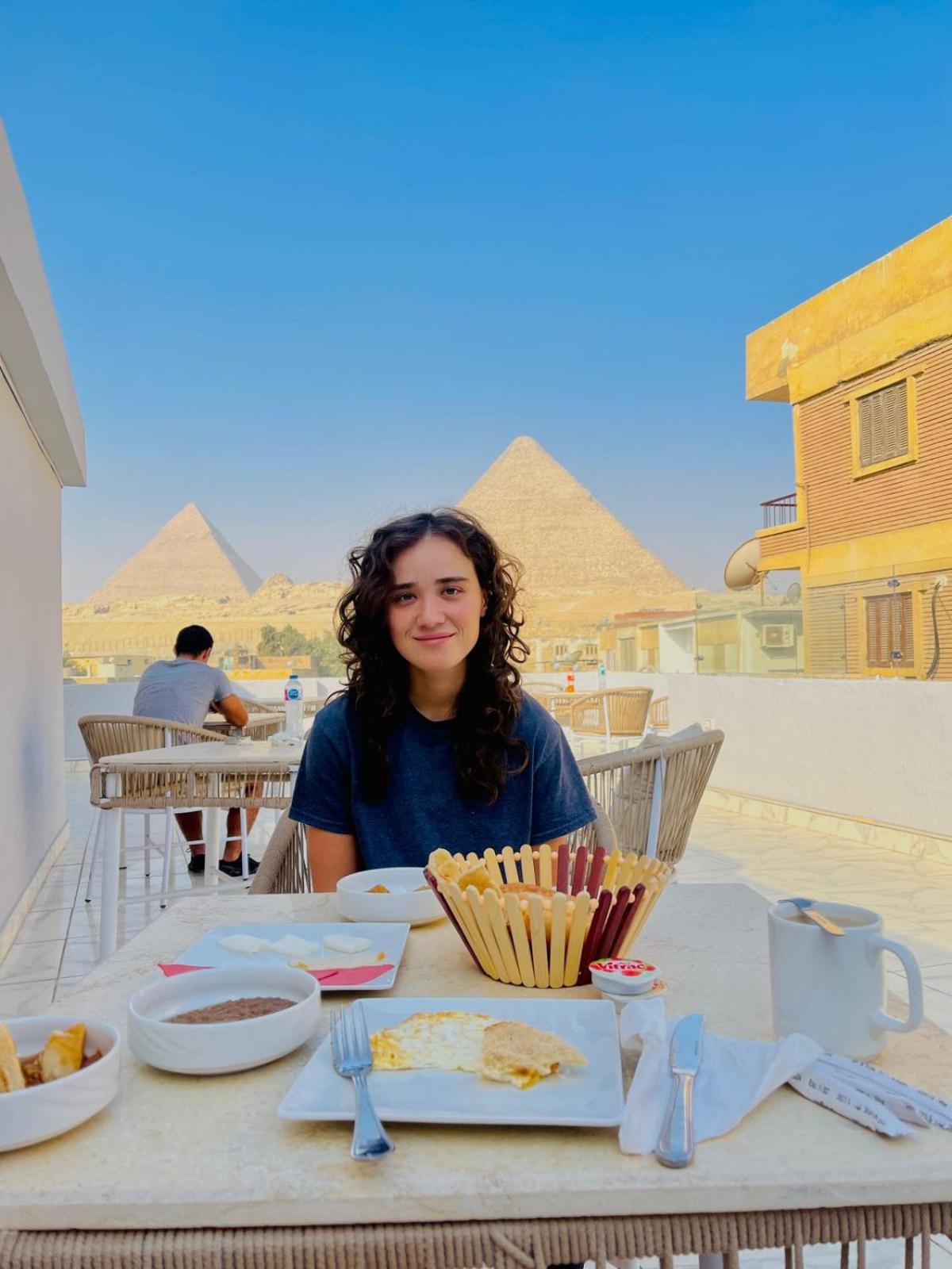 Habu Pyramids View 4* Kafret el-Gabal