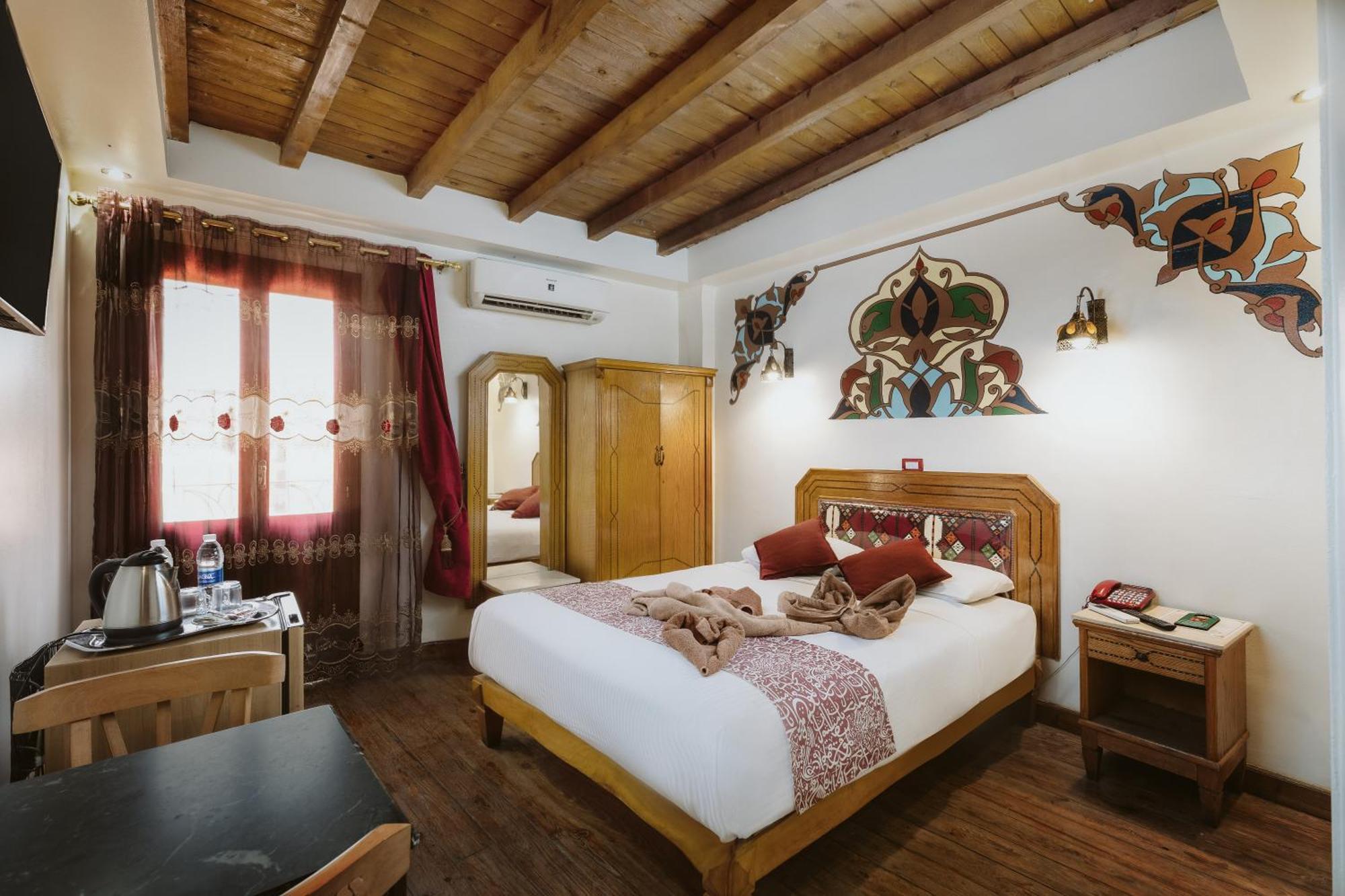 Hotel Nefertiti 3*