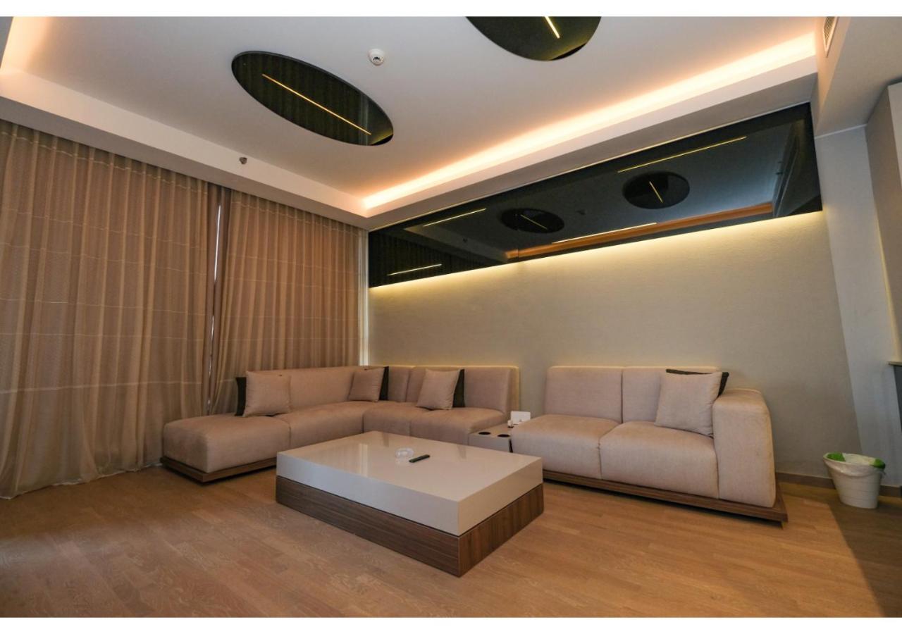 Apartment Luxury Chic In Aeon Compound- Mall Of Arabia Towers