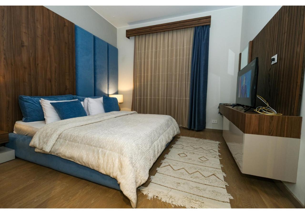 Luxury Chic In Aeon Compound- Mall Of Arabia Towers *
