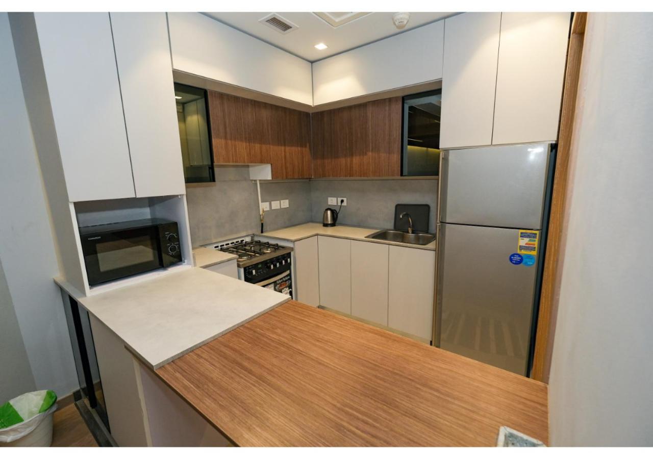 Luxury Chic In Aeon Compound- Mall Of Arabia Towers Apartment *