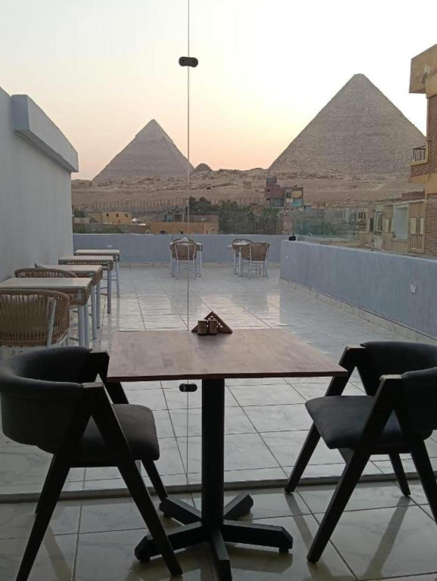 Habu Pyramids View Kafret el-Gabal