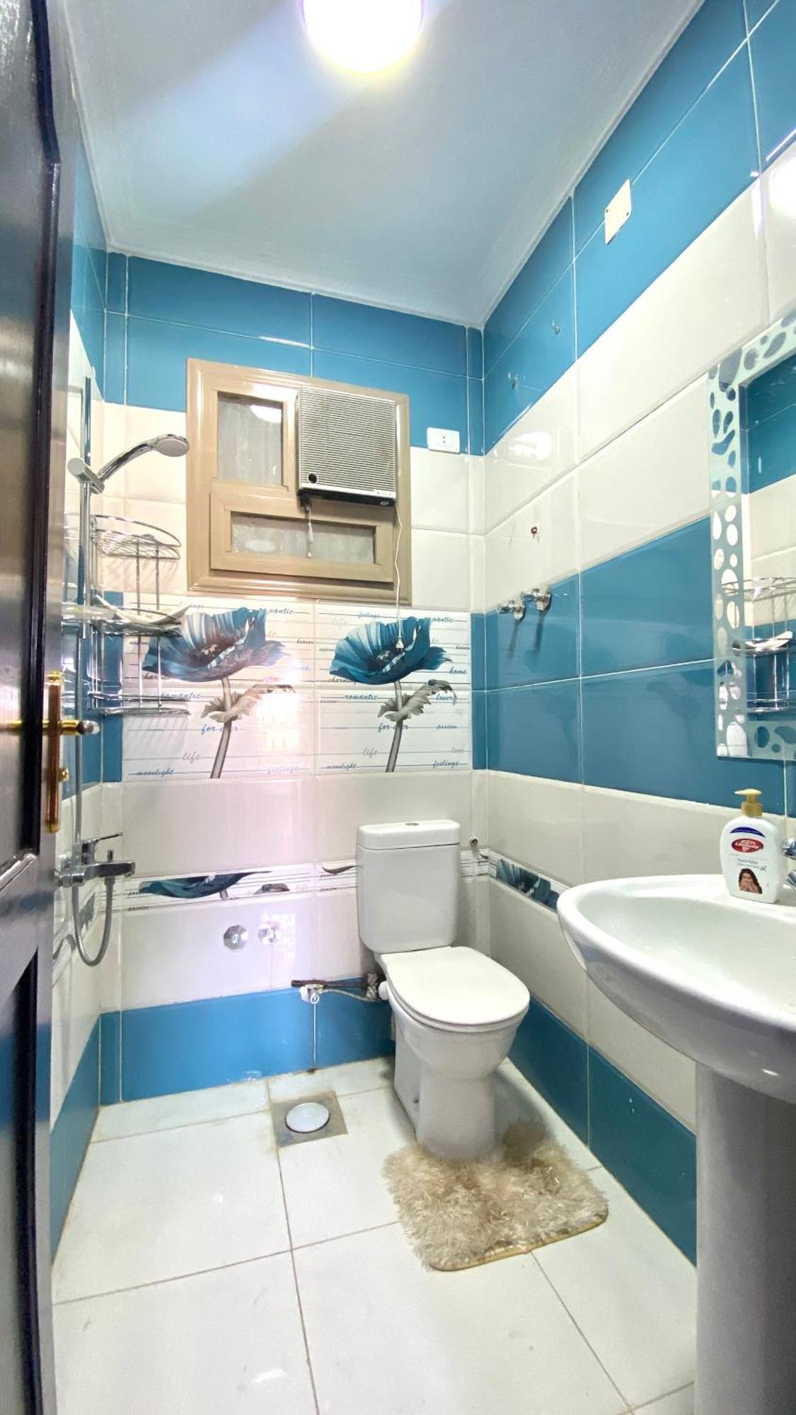 View 3 Bedrooms