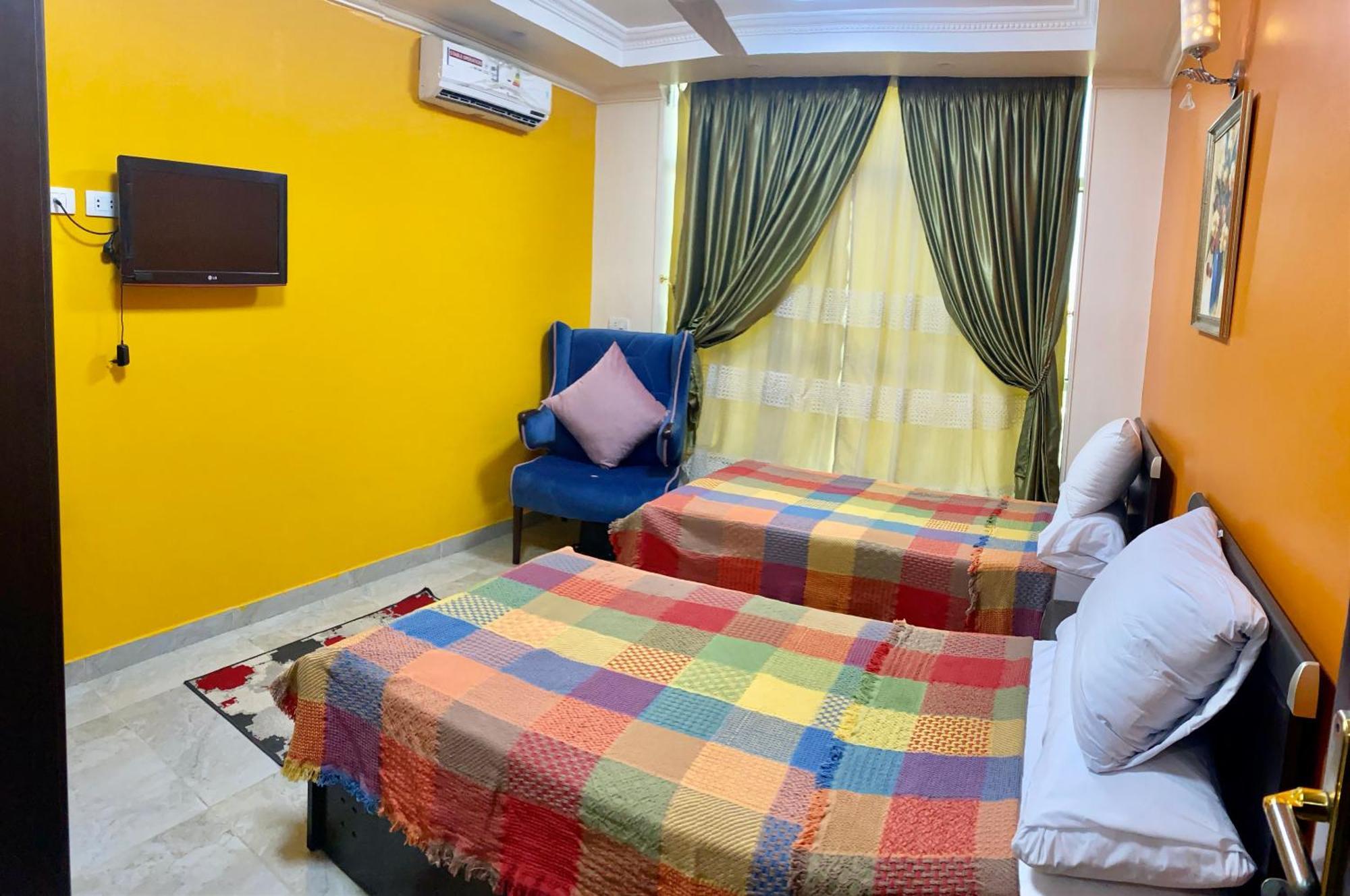 View 3 Bedrooms Asvan