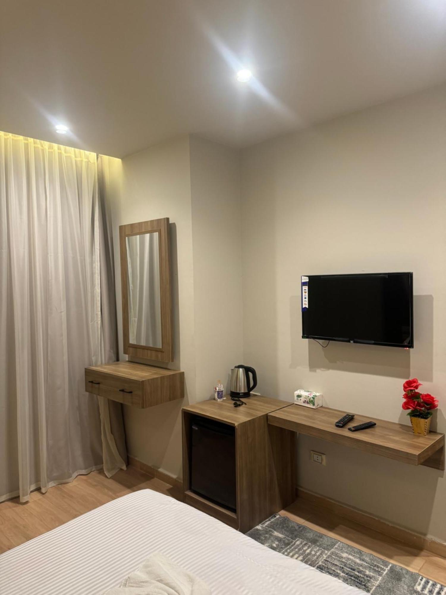 Pyramids Hills Hotel 3*