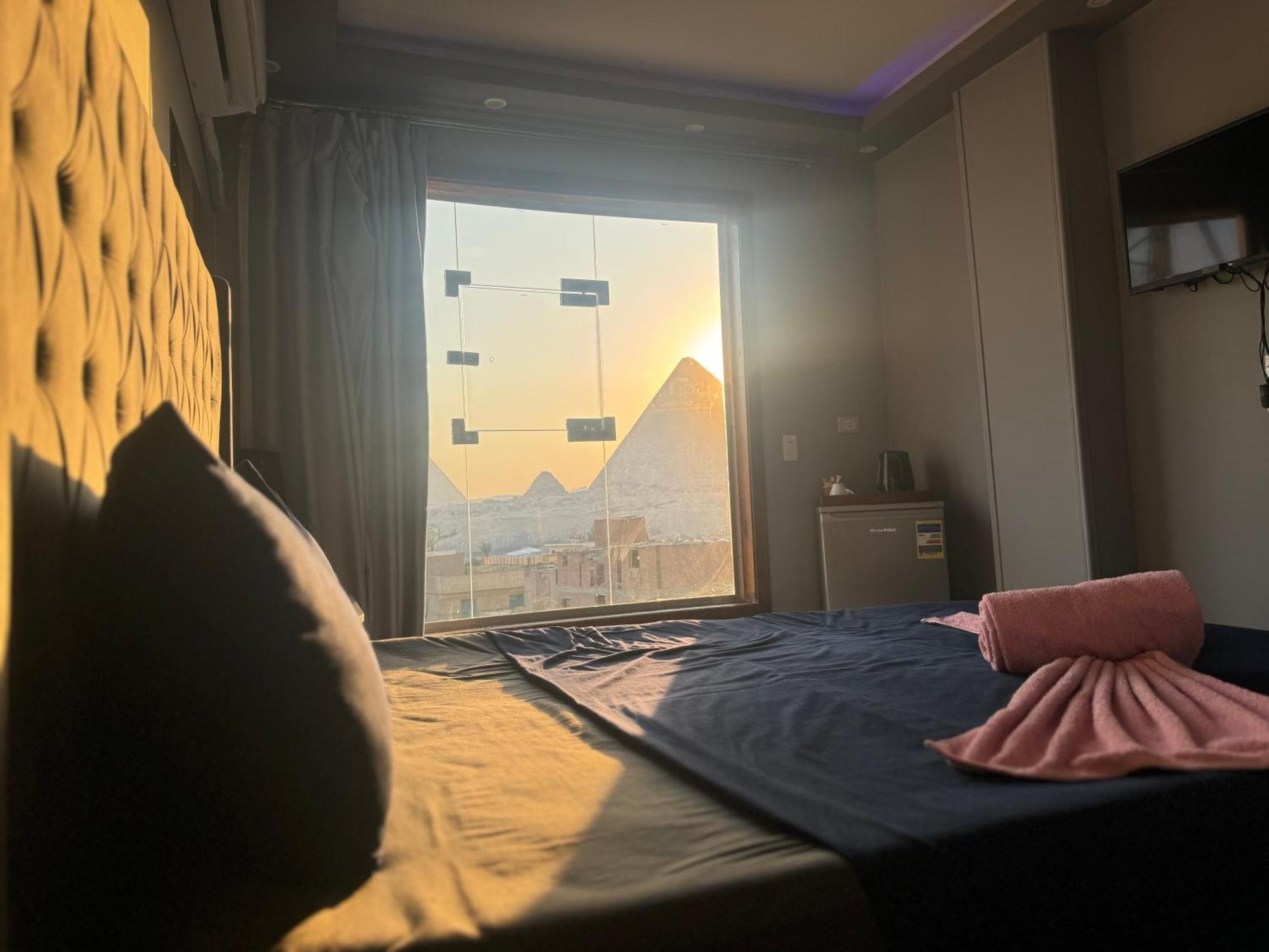 Pyramids Hills Kafrat al Jabal
