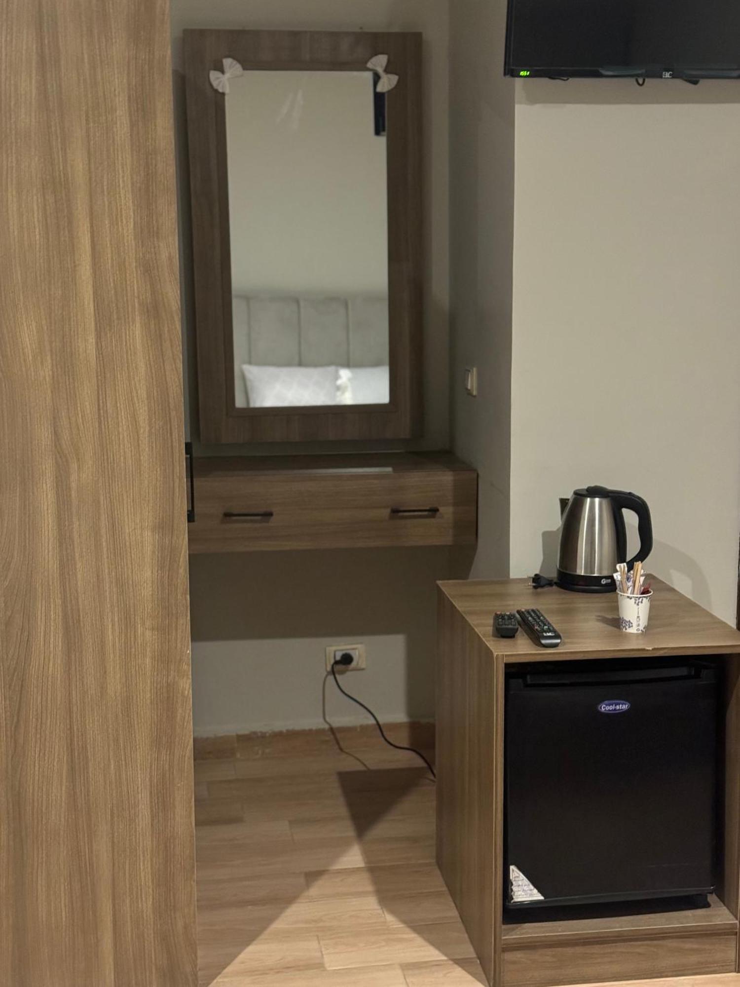 Hotel Pyramids Hills 3*